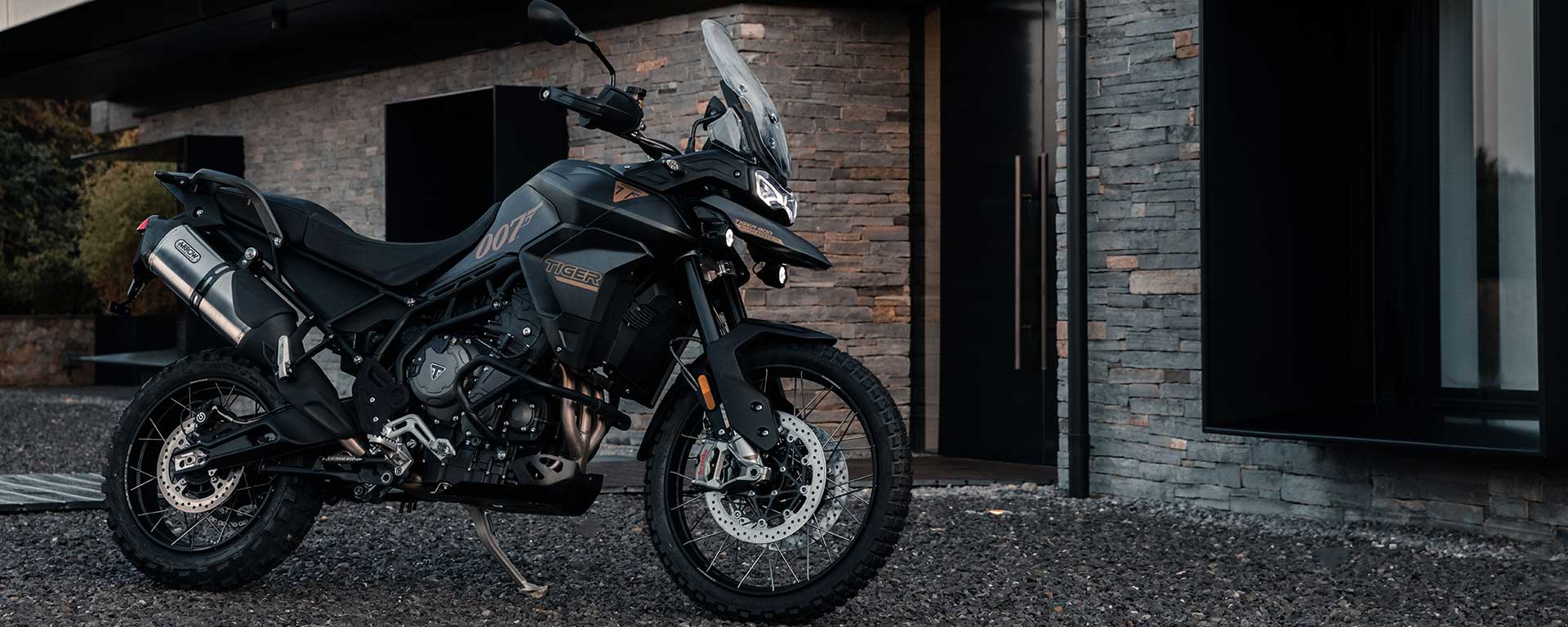 Triumph Tiger 900 Bond Edition)