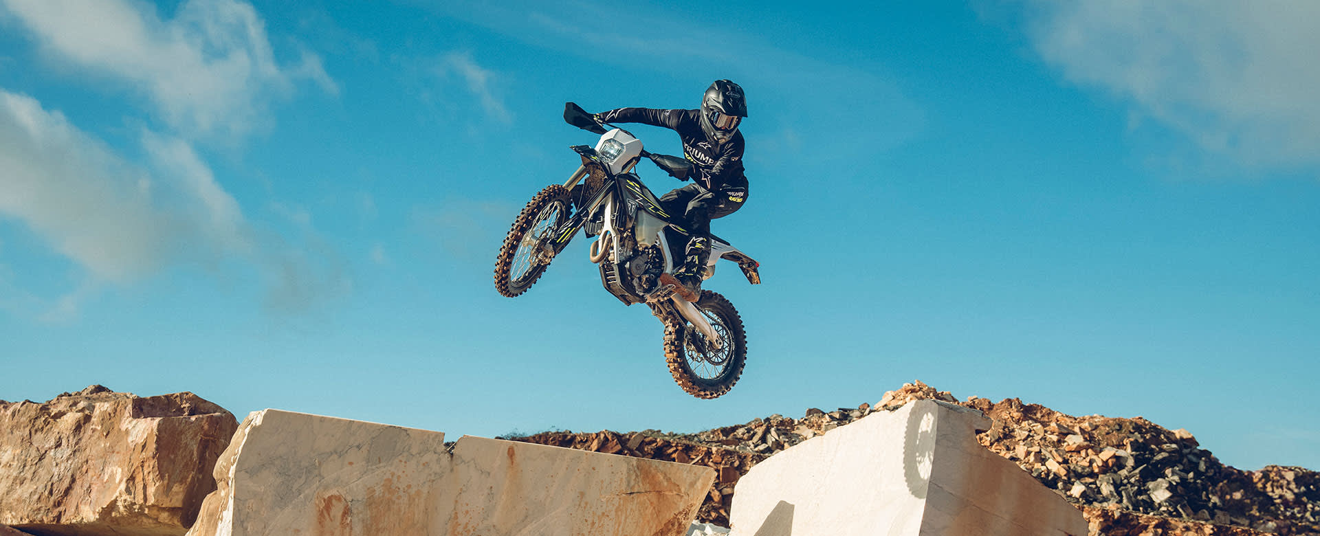 Triumph Enduro TF 450-E in action
