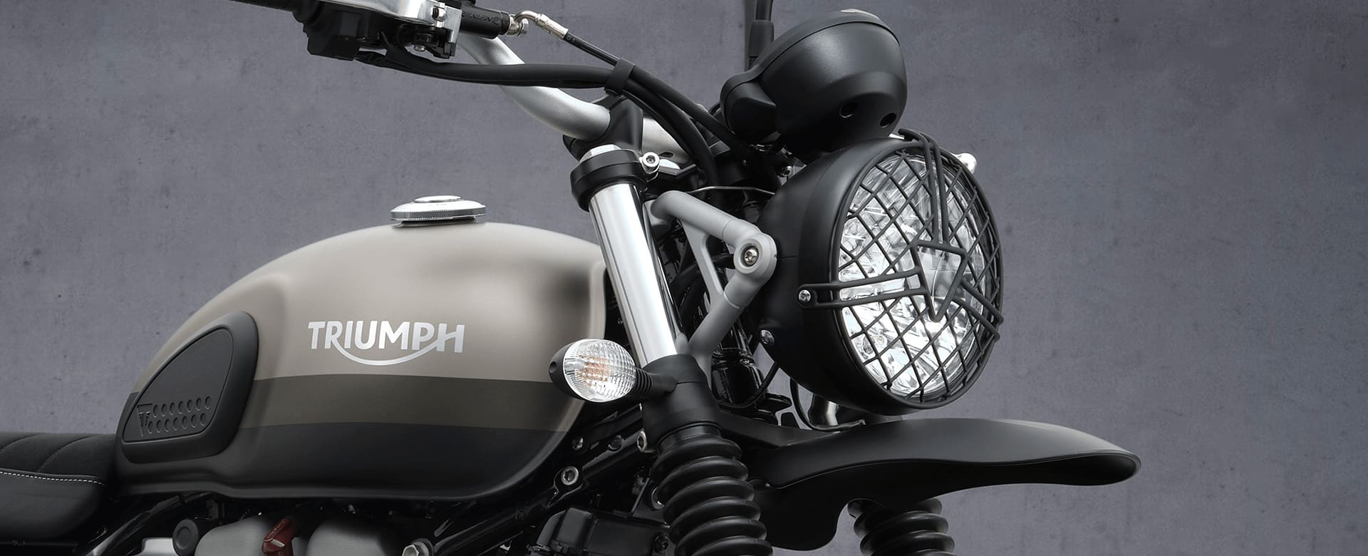 Triumph 2021 Street Scrambler)