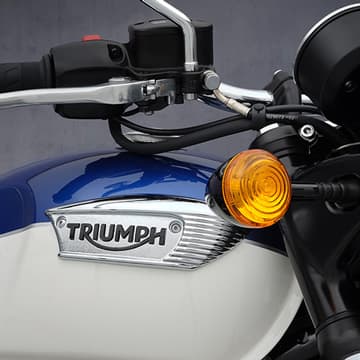 Triumph 2021 Bonneville T100