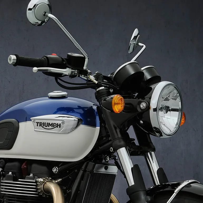 Triumph 2021 Bonneville T100