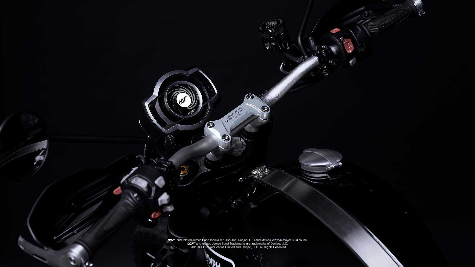 Triumph Scrambler 1200 Bond Edition unique Bond TFT instrument start-up screen