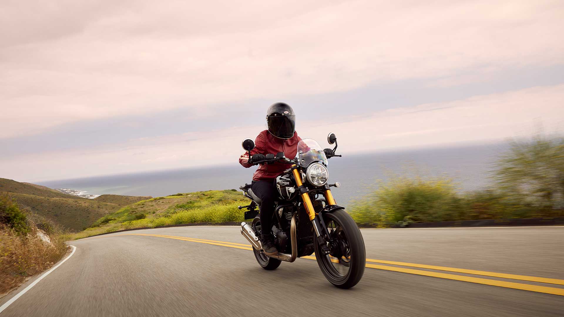Triumph Speed 400 riding shot