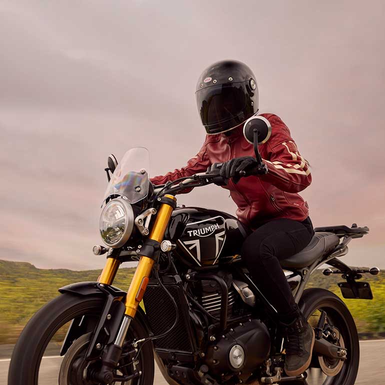 Triumph Speed 400 riding shot