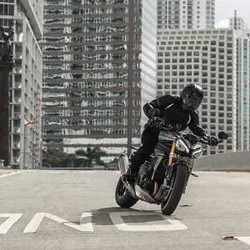 Triumph Speed Triple 1200