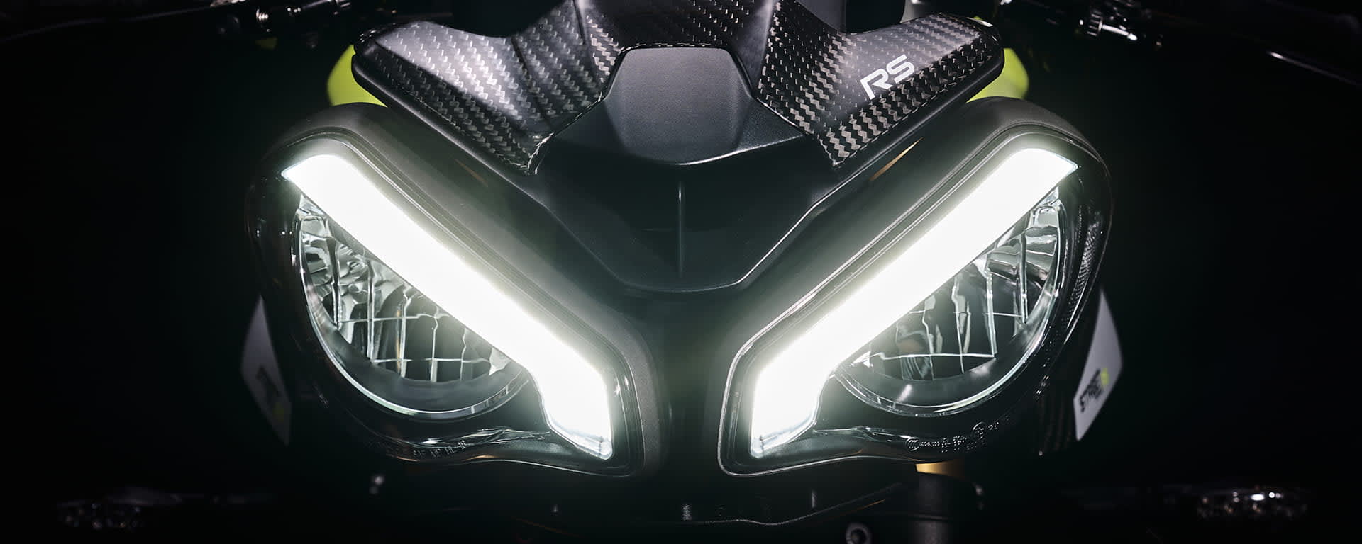 Street Triple 765 Moto 2)