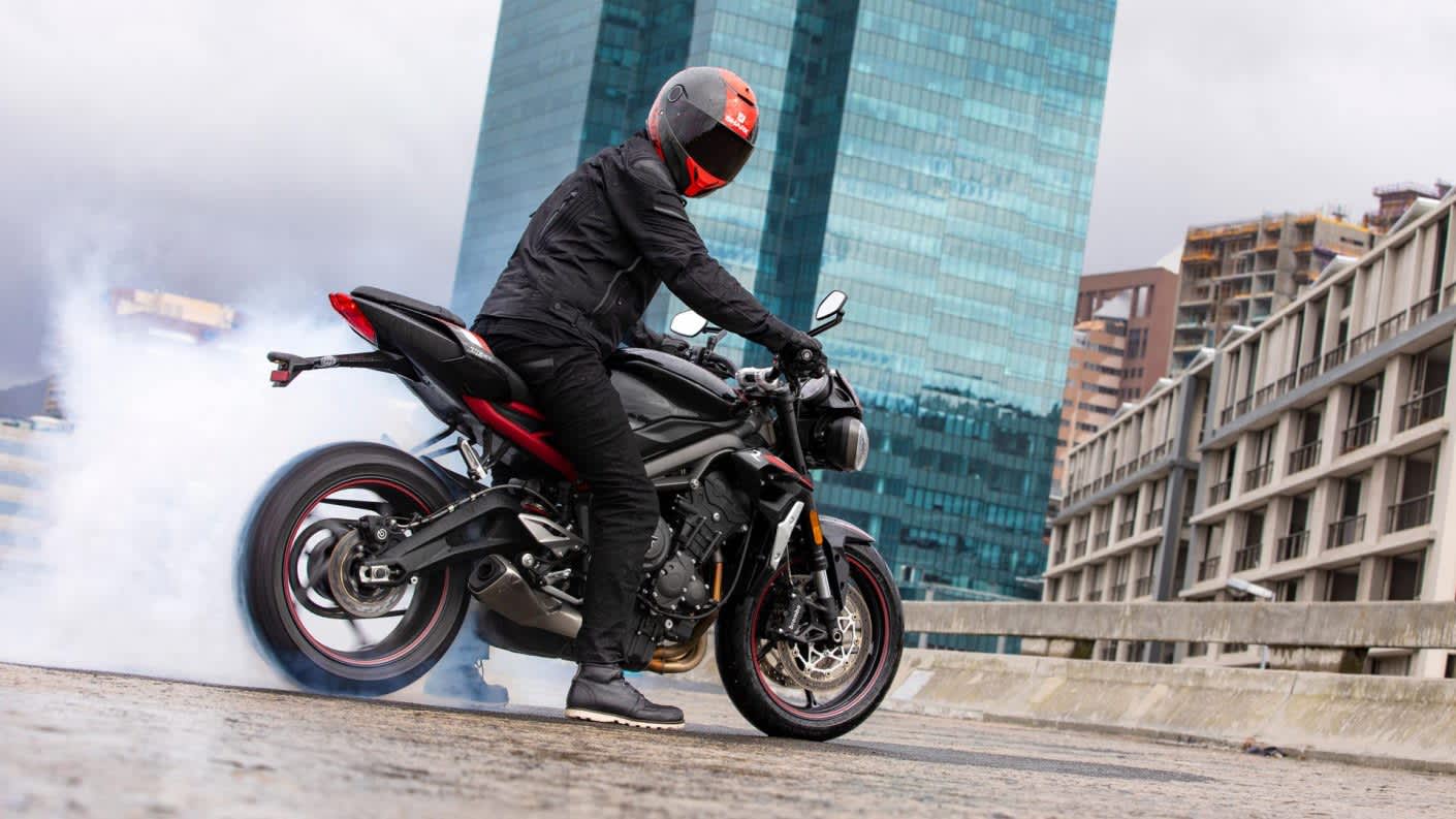 Street Triple R