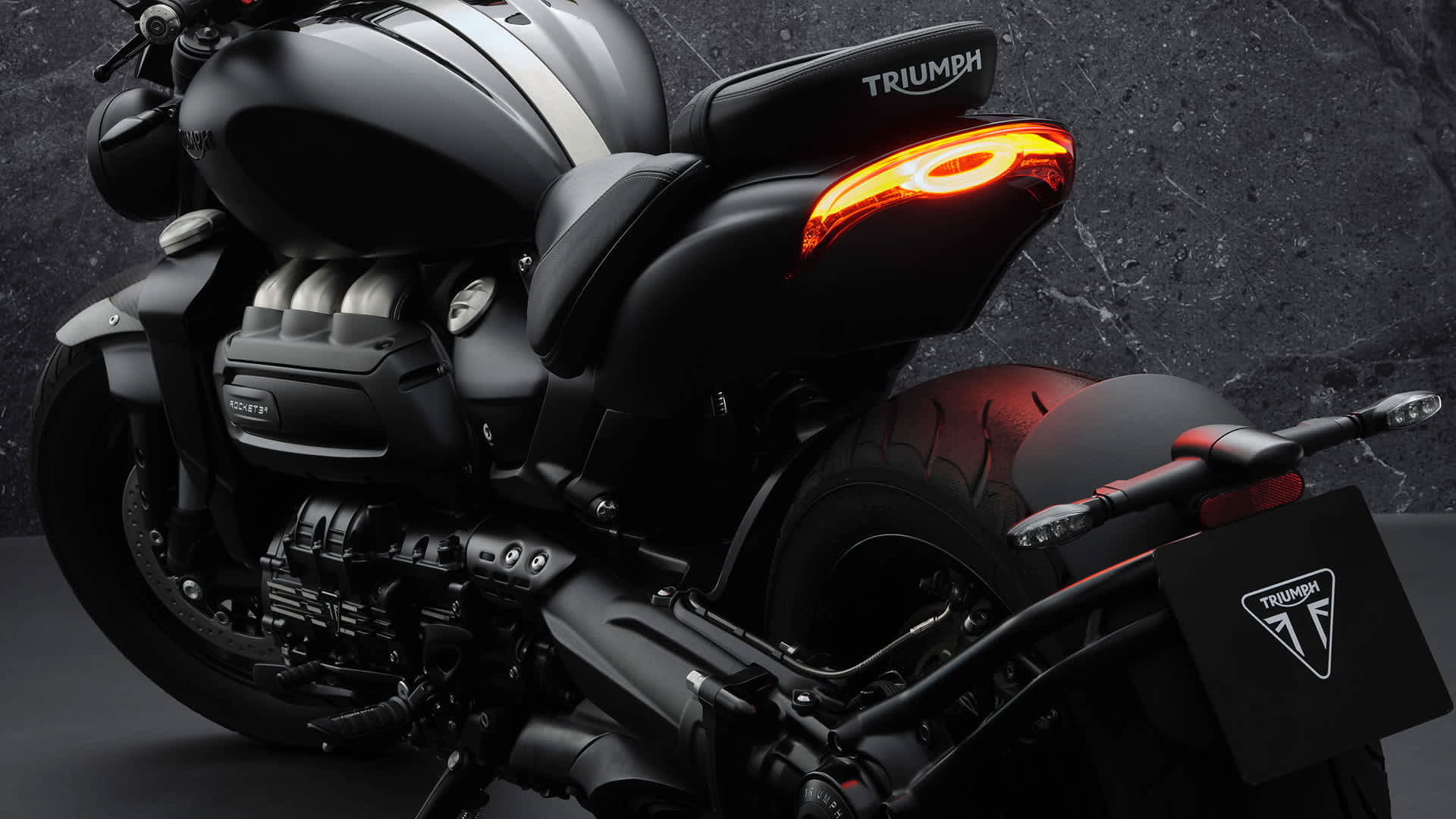 Triumph 2021 Rocket 3 R Black