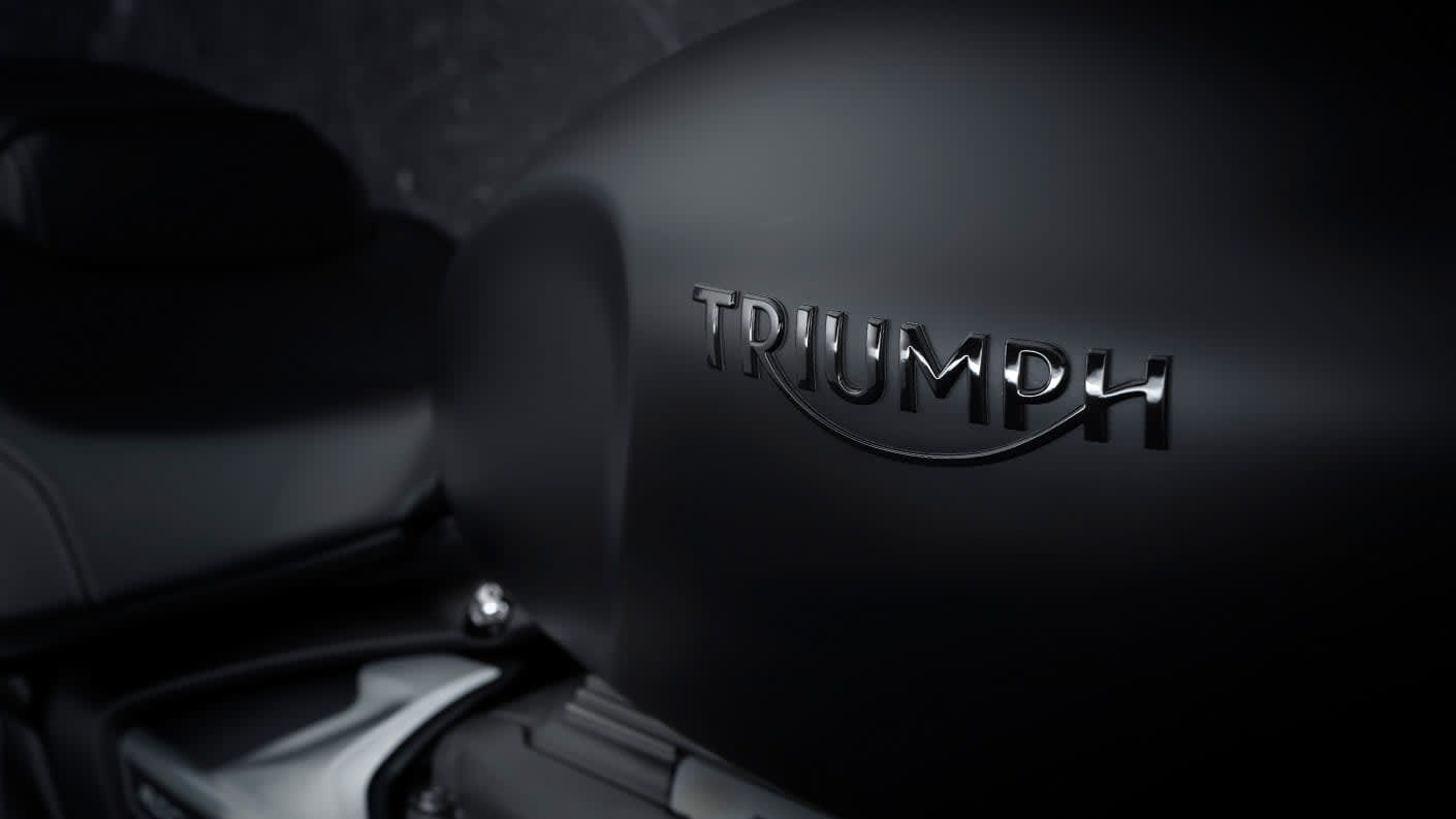 Triumph 2021 Rocket 3 R Black