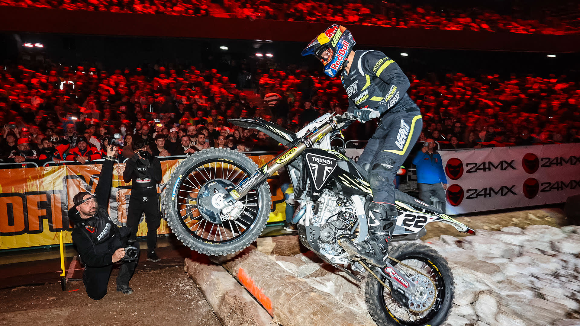 Jonny Walker Secures Second Place at Superenduro Round Three in Romania