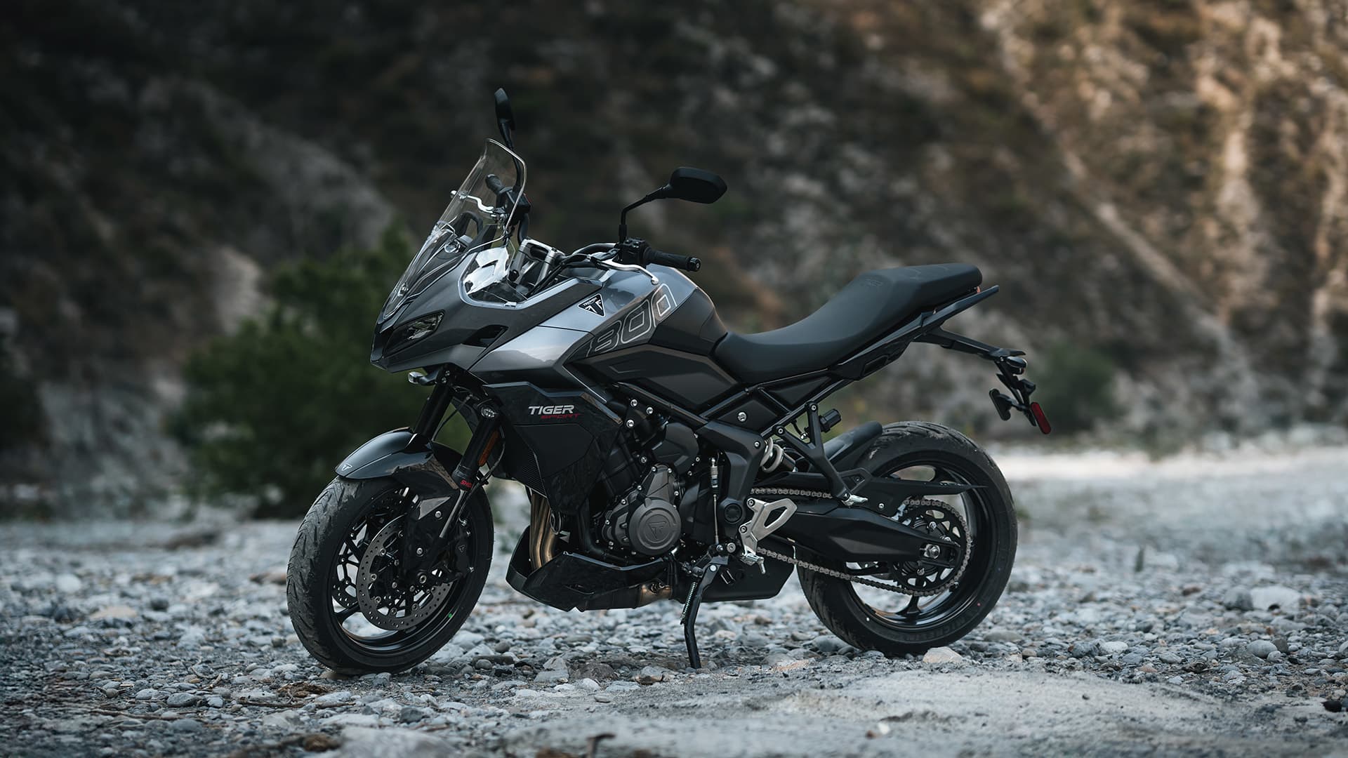 Triumph Tiger Sport 800 in Graphite and Sapphire Black