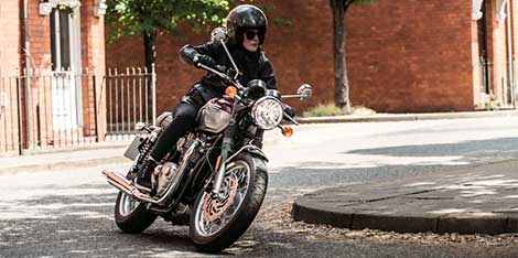 Triumph Bonneville T120)