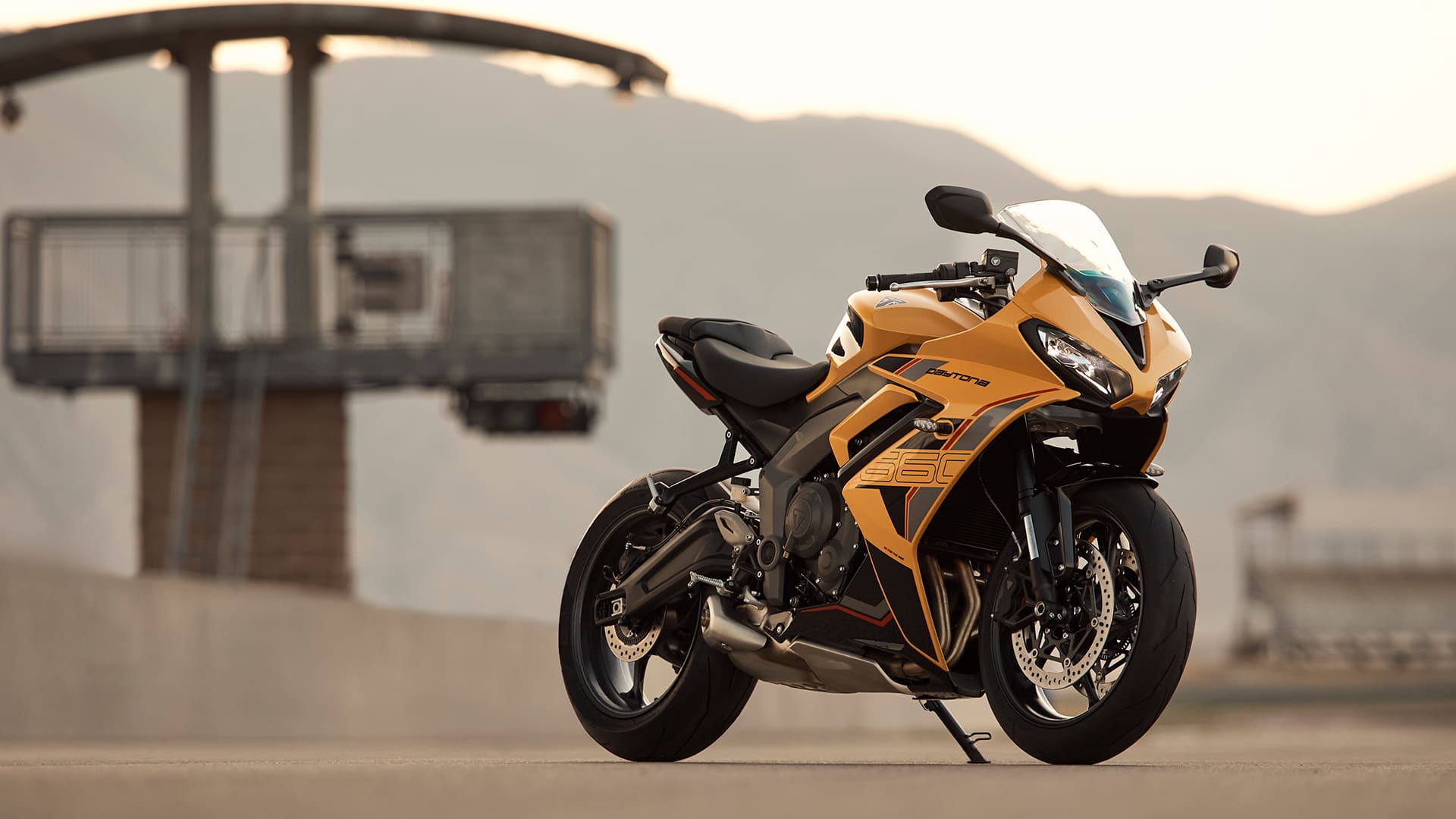 Triumph Daytona 660 