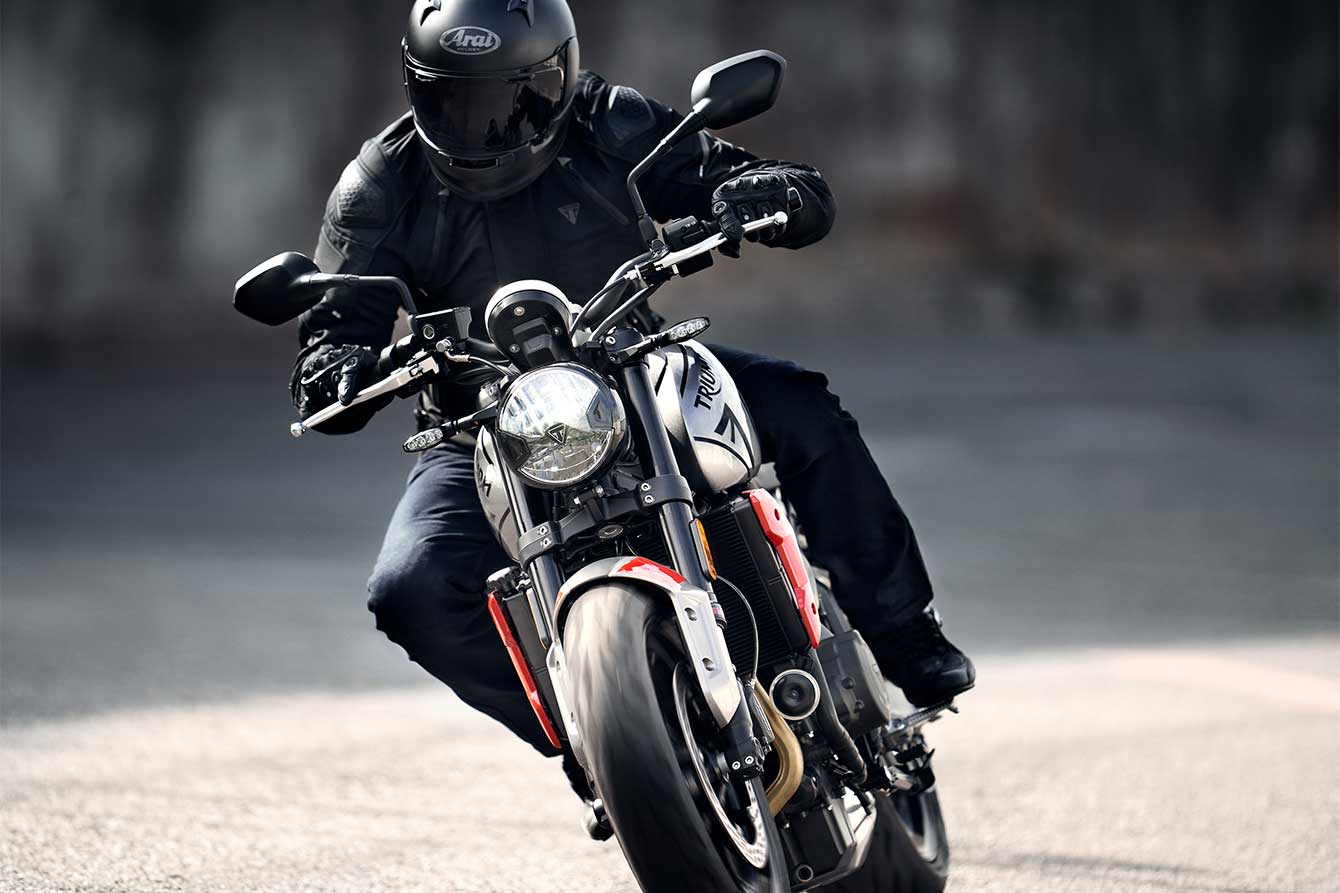 Triumph Trident 660 reviews
