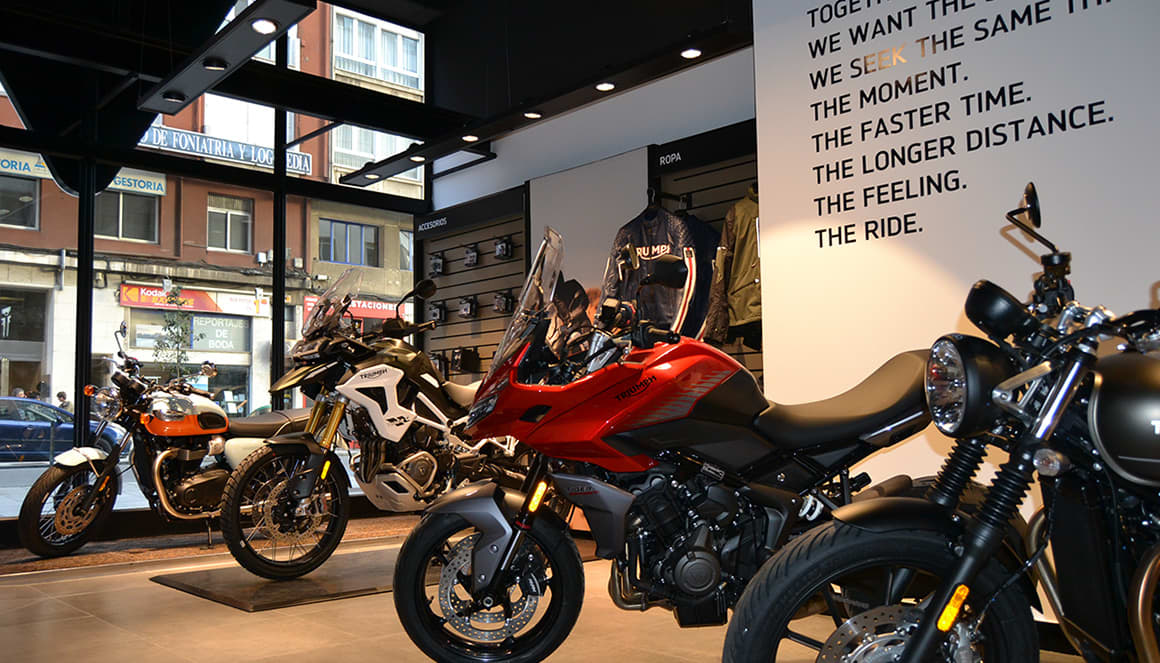Triumph Santander 5