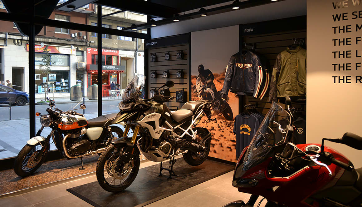 Triumph Santander 6