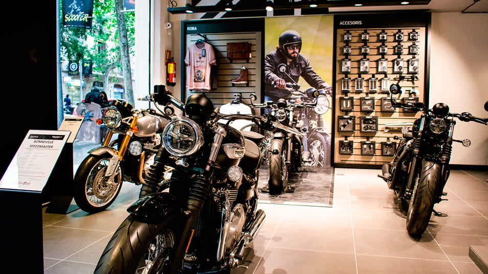 triumph barcelona maquina motors