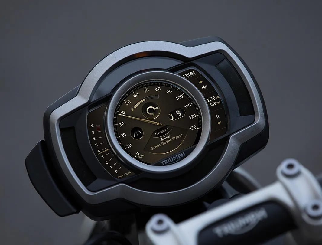 My Triumph app displaying the retro instrument with precise turn indicators