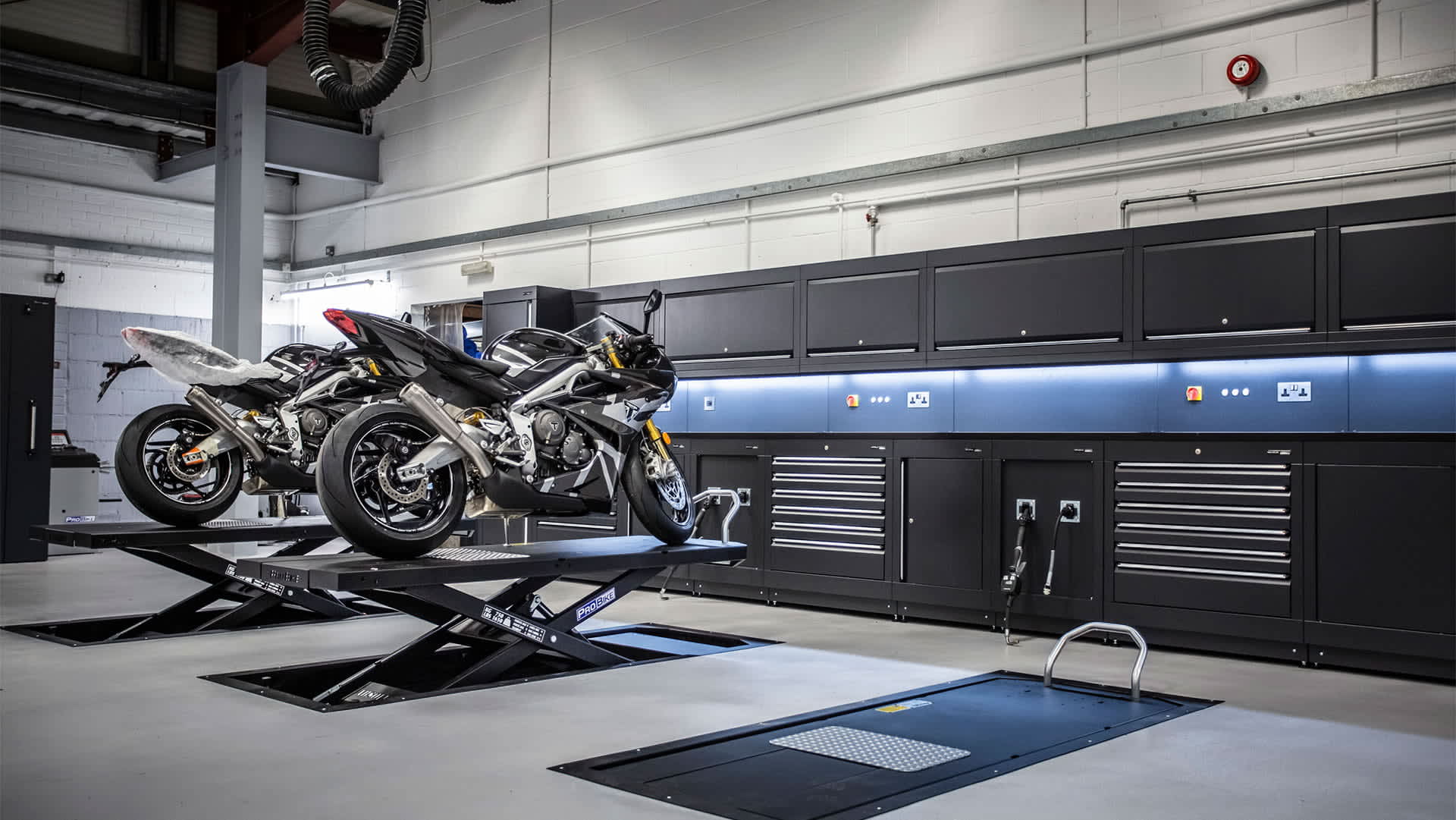 Triumph motorcycles dealership in Exeter - Bridge motorcycles