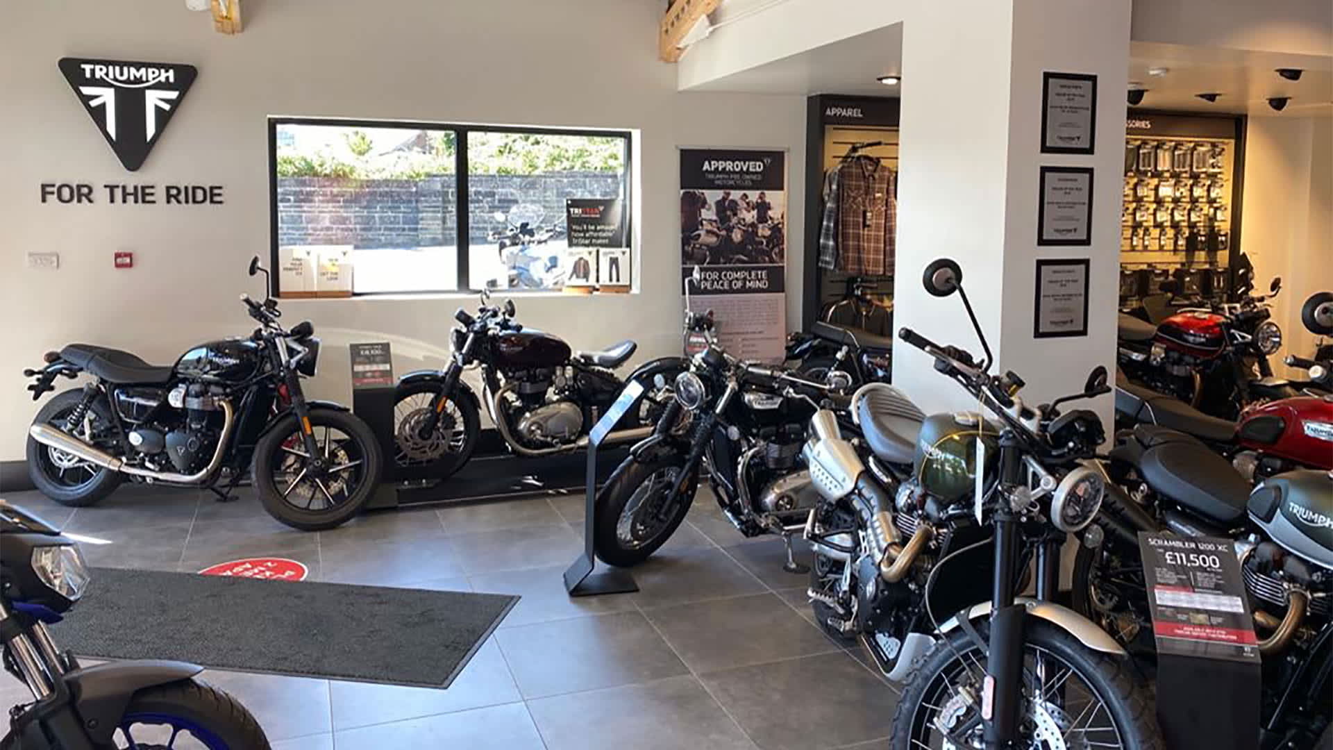 Triumph motorcycles dealership in Newport - Dave death motorcycles