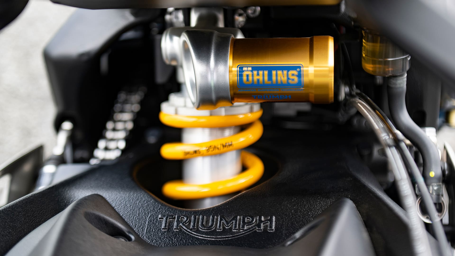 Triumph Triple Trophy Suspension