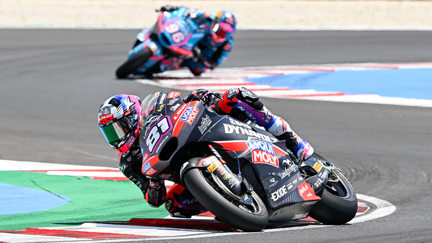 Moto2 Race Engine