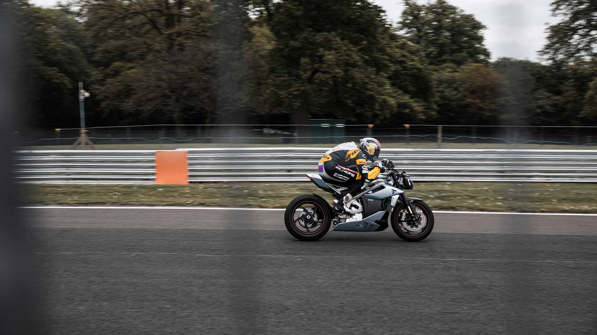 Triumph TE-1