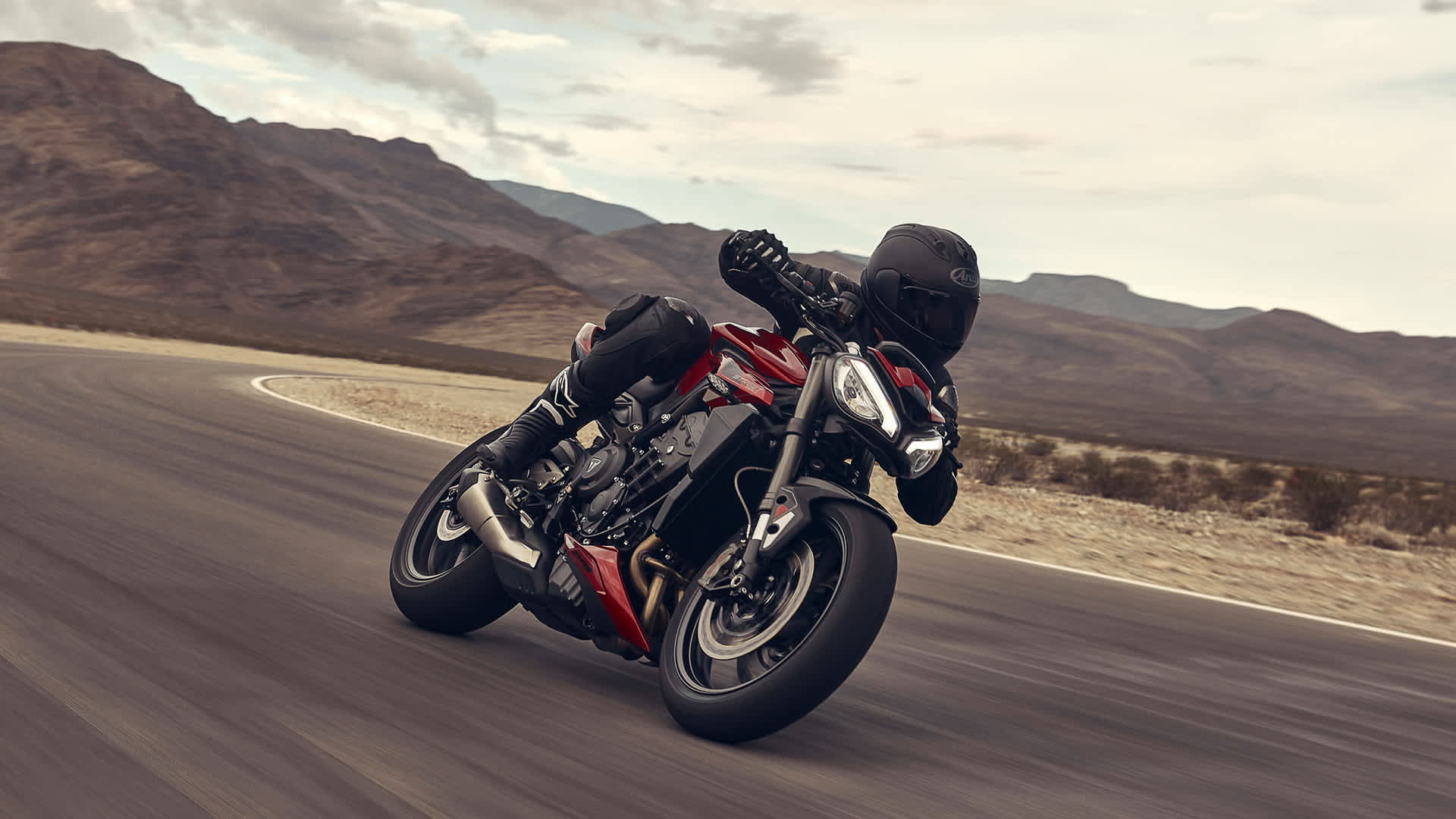 Street triple Reveal tour