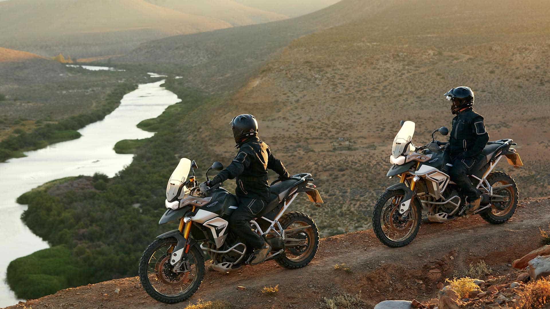 Landscape shot of South Africa with Triumph Tiger Rally Pro's in Matt Khaki Green
