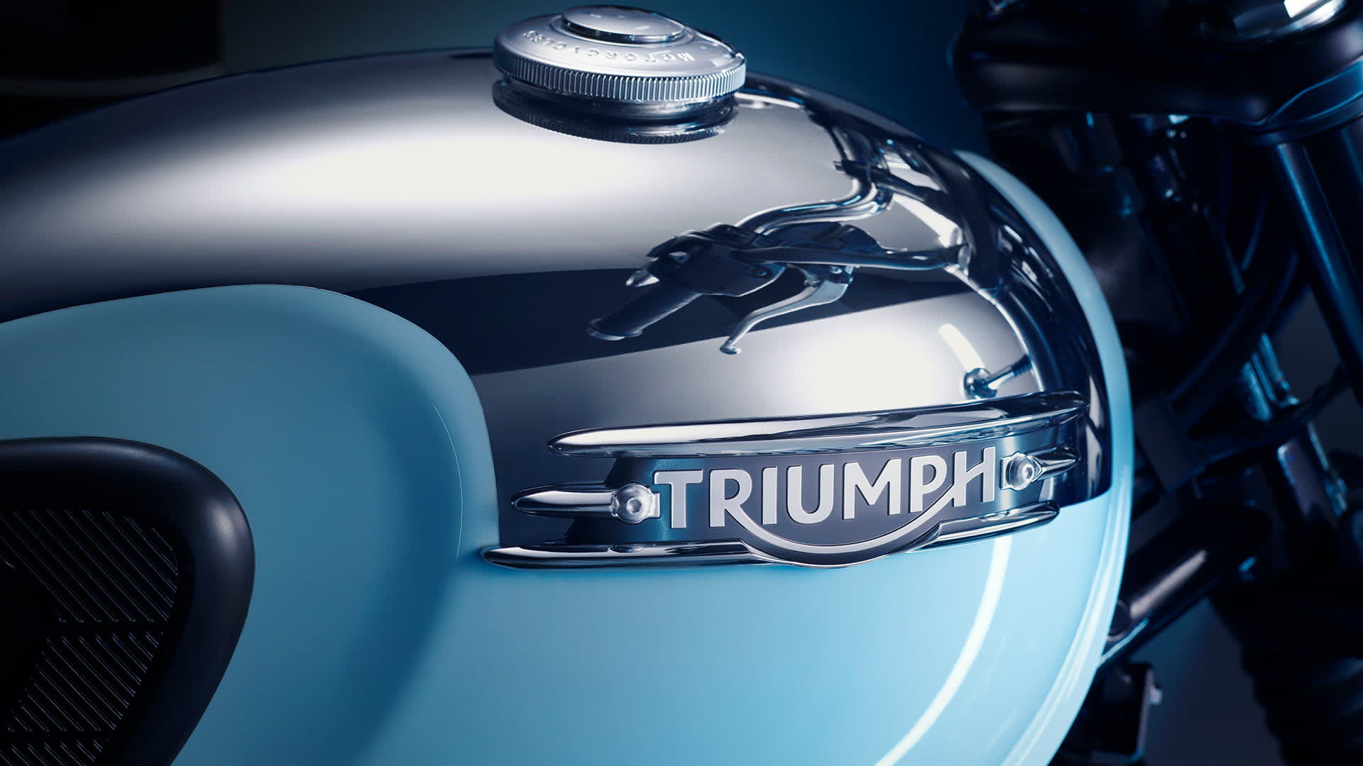Triumph Bonneville T120 Chrome Edition Fuel Tank