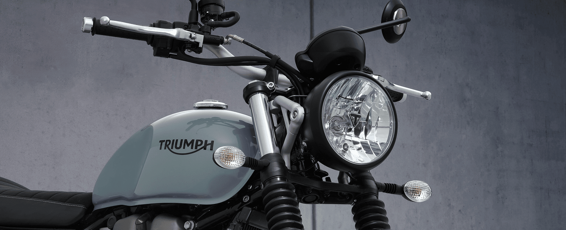 Triumph 2021 Street Scrambler)