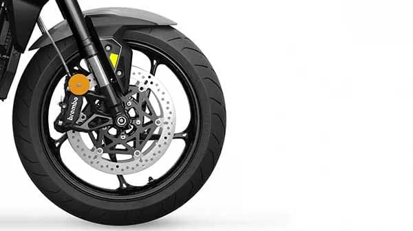 Street Triple 765 R Model | For the Ride