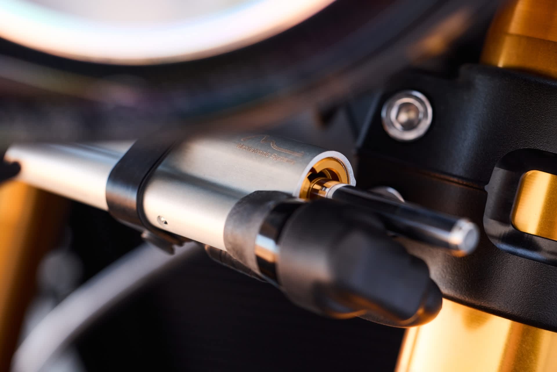 ÖHLINS Mechatronic steering damper (RX Exclusive)