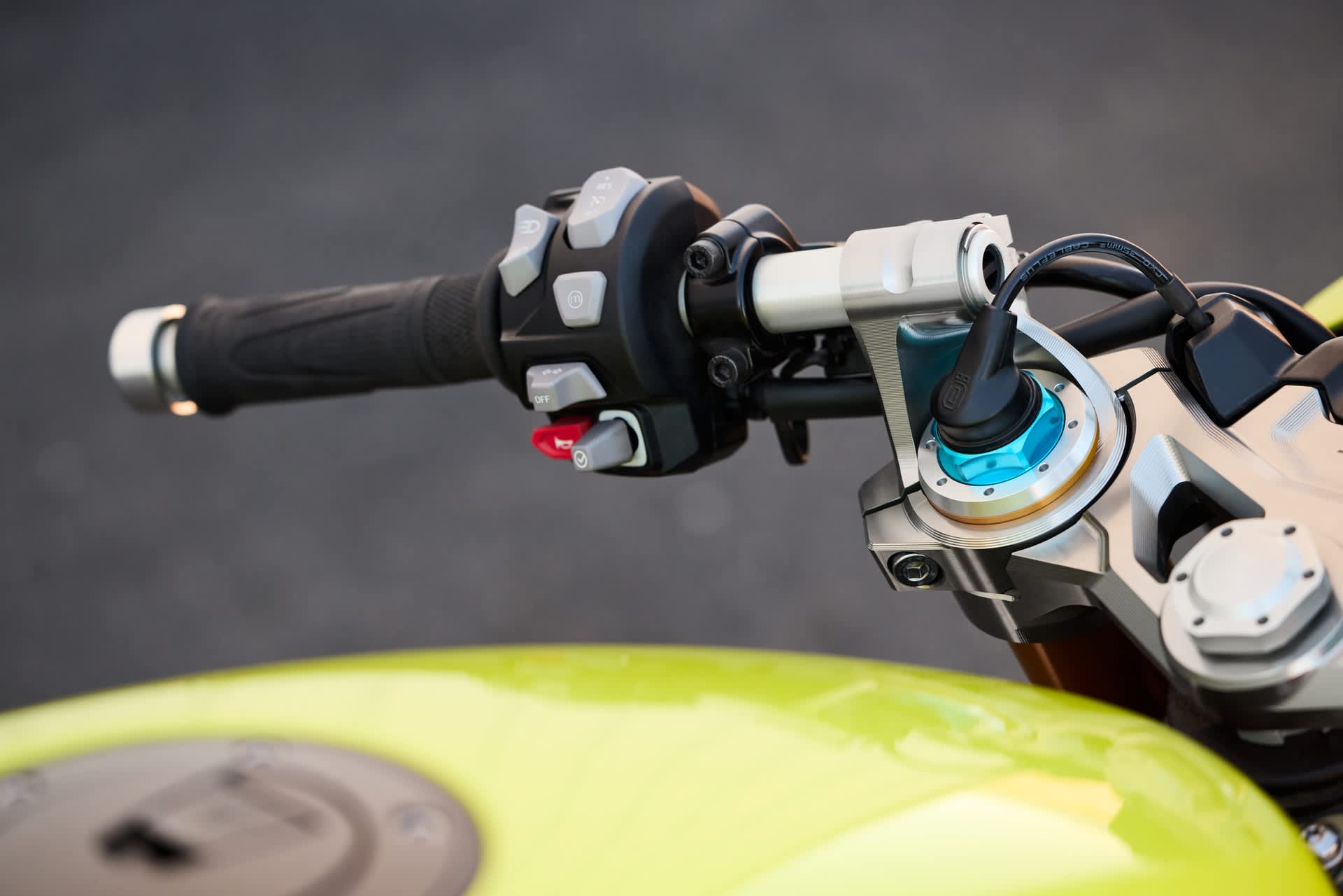 Clip-on handlebars