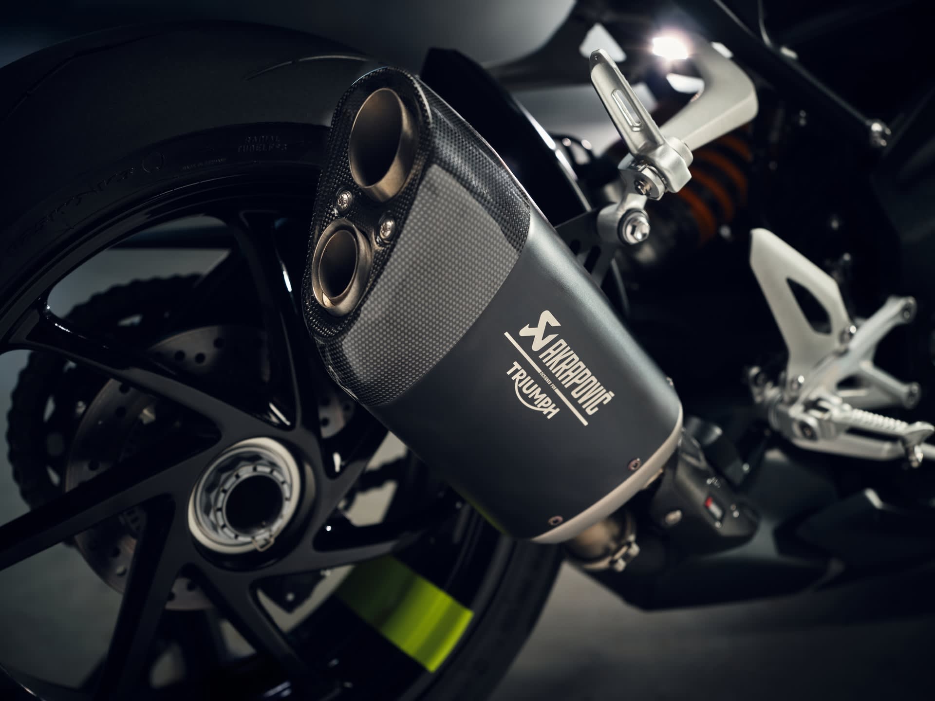 Akrapovic silencer
