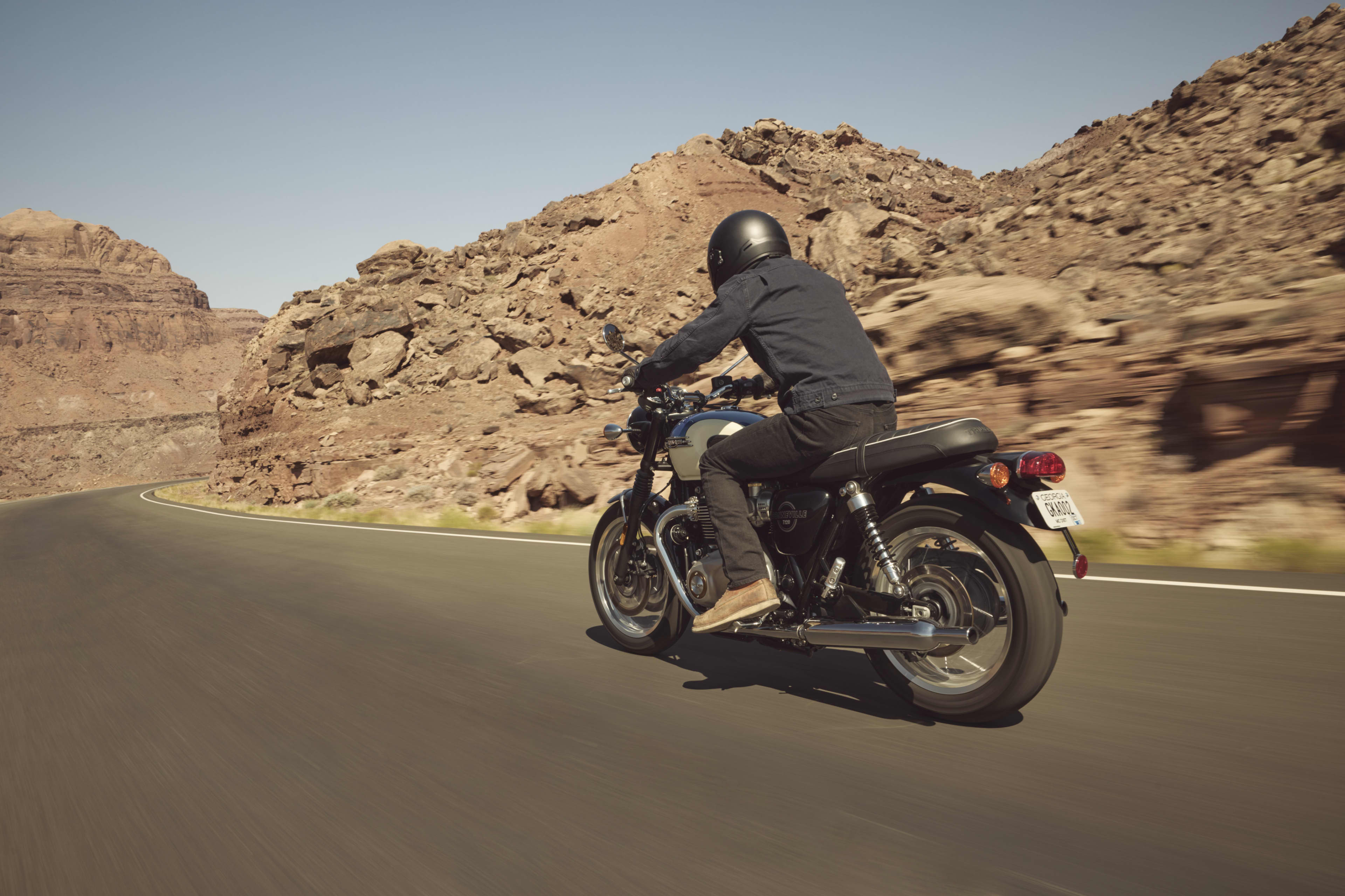 « Triumph continue d’affiner la formule Bonneville sans perdre ce qui l’a rendue iconique au départ. »