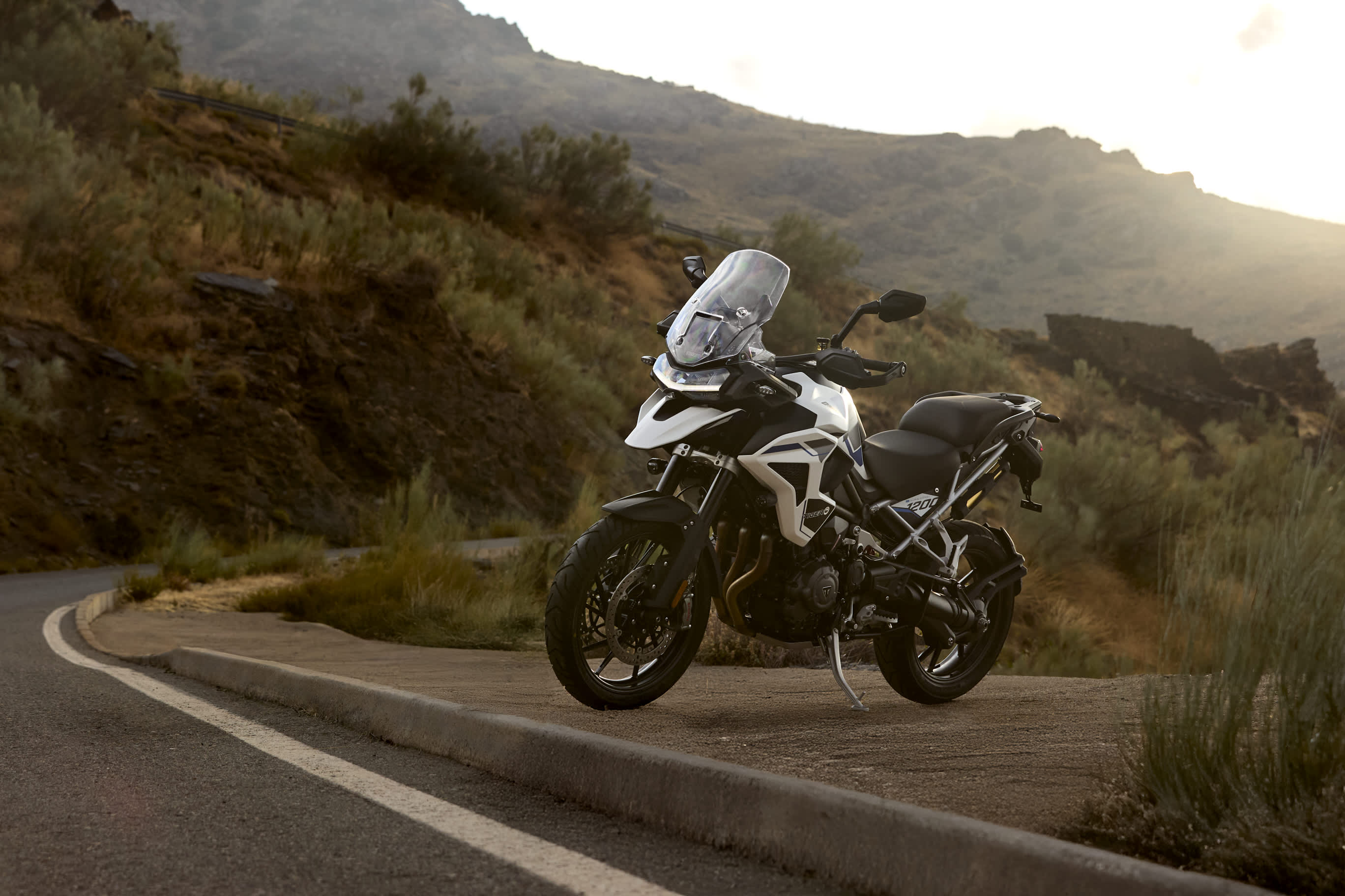 MORE ADVANCED TECHNOLOGY Tiger 1200 Alpine Edition