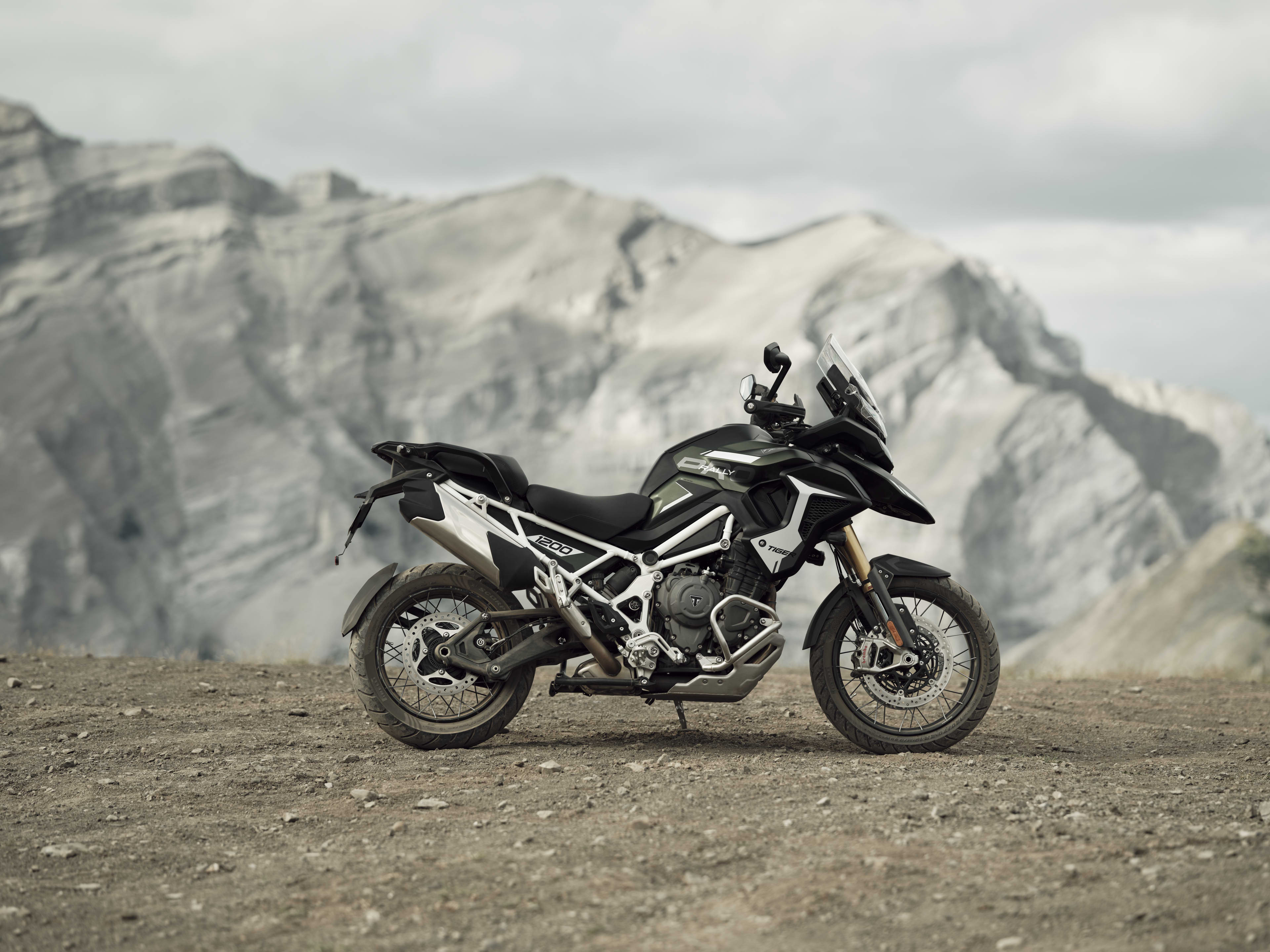 Right side view of Tiger 1200 Rally Pro