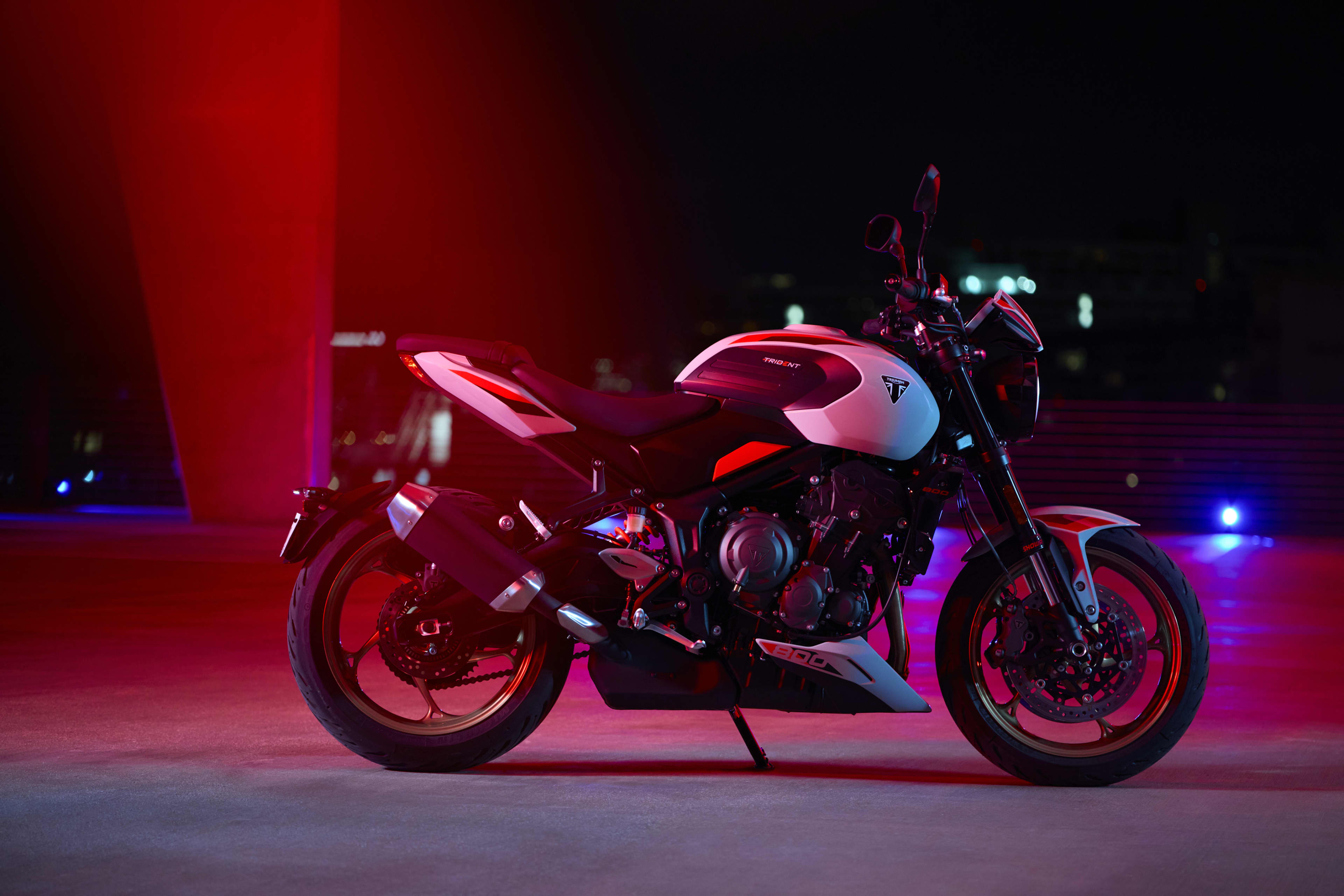 Made to Upstage Trident 800 side image of motorcycle