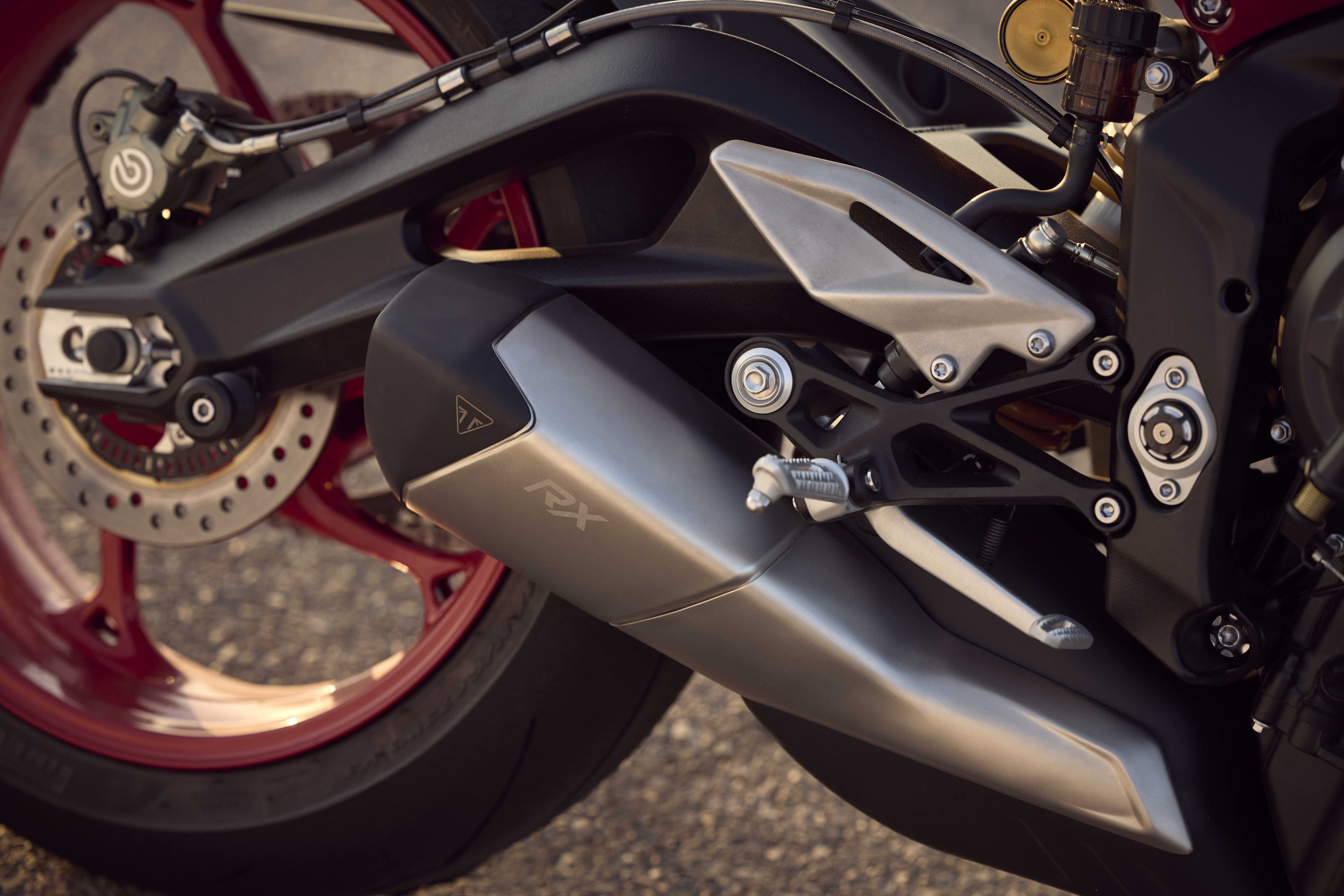 RUGISSEMENT TRIPLE Triumph Street Triple 765 RX Exhaus