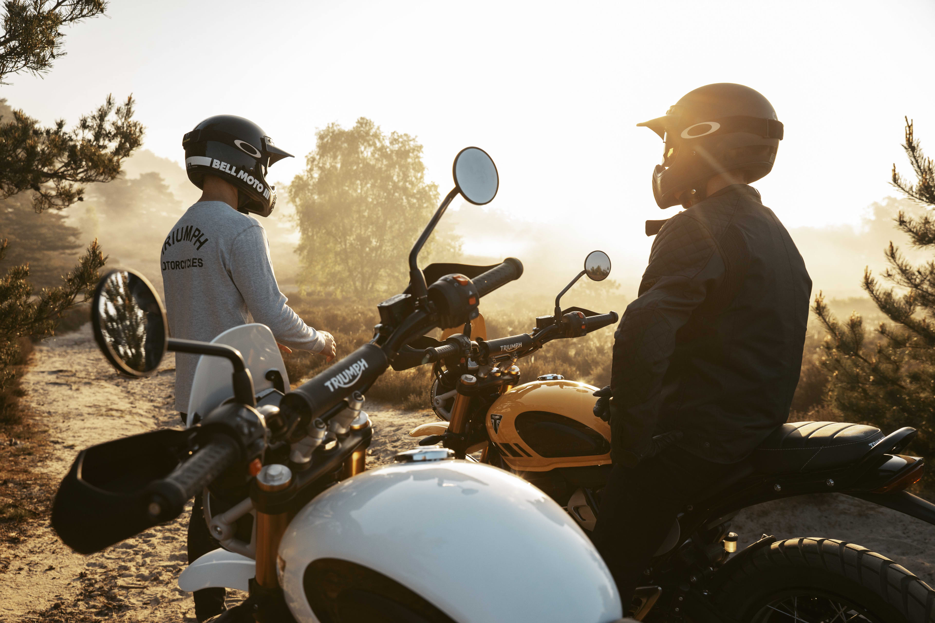 Triumph Scrambler 400 XC with riders