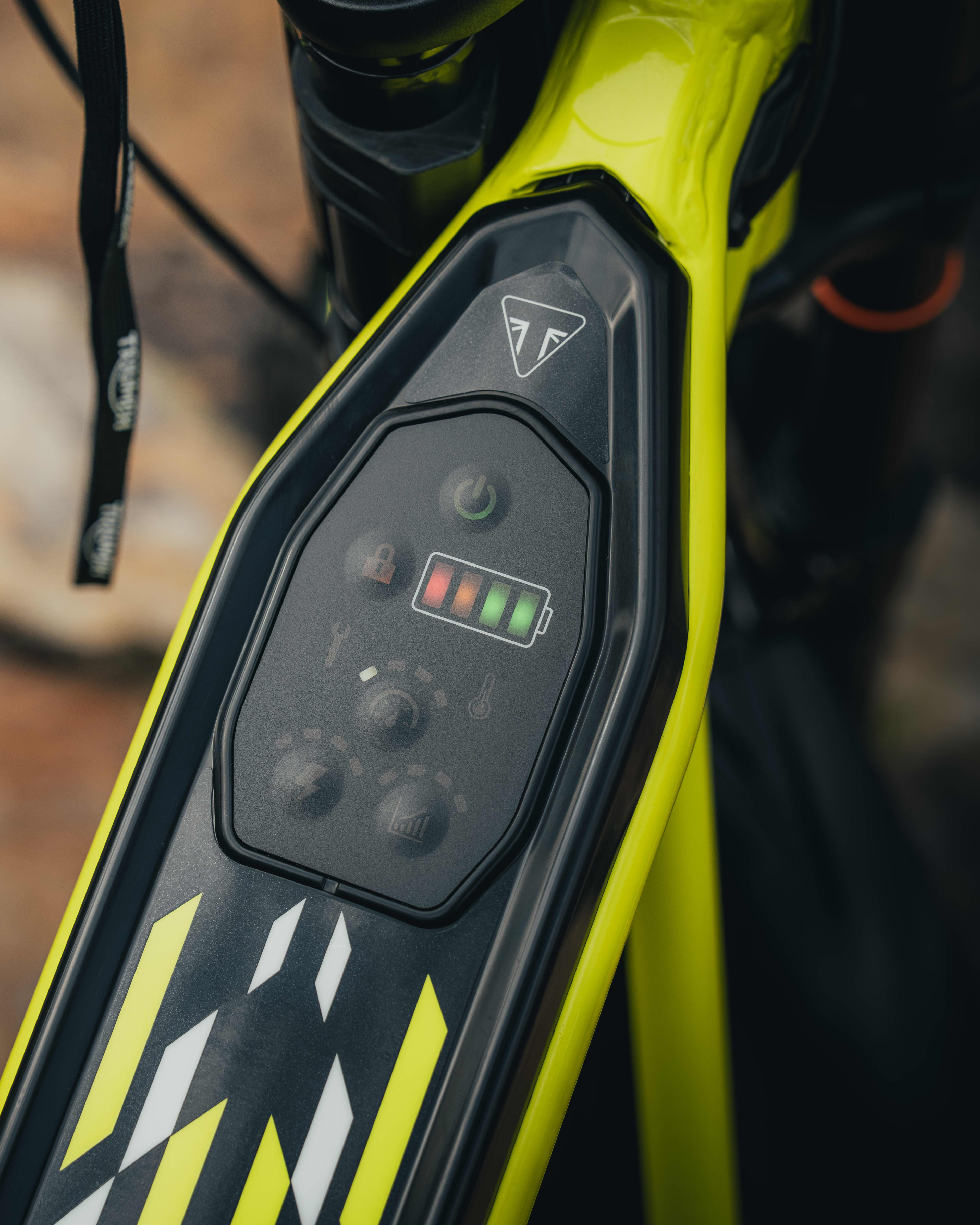 TXP-20 powered by OSET battery charging display.