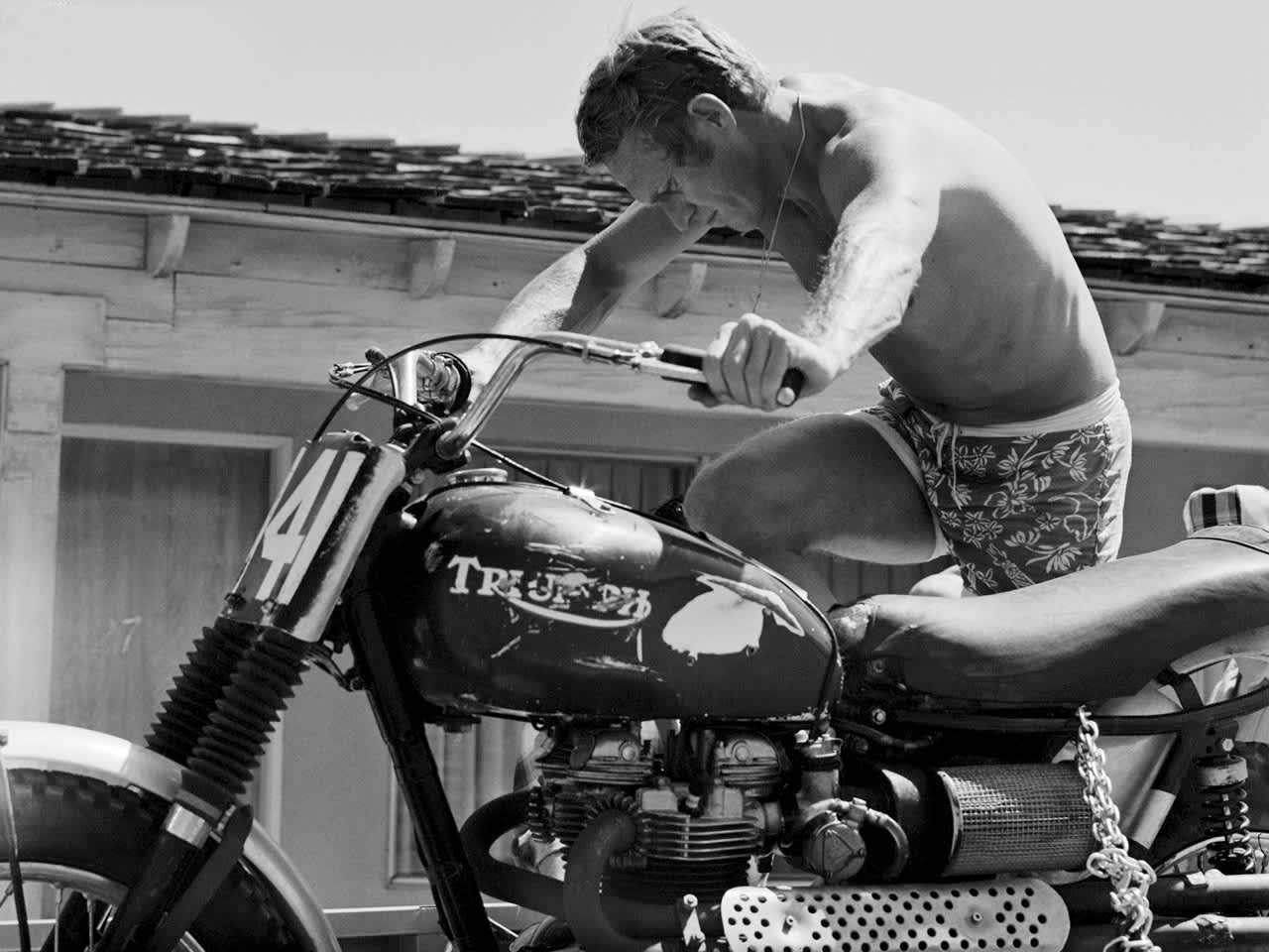 Steve McQueen took to the desert and rode in the ISDT