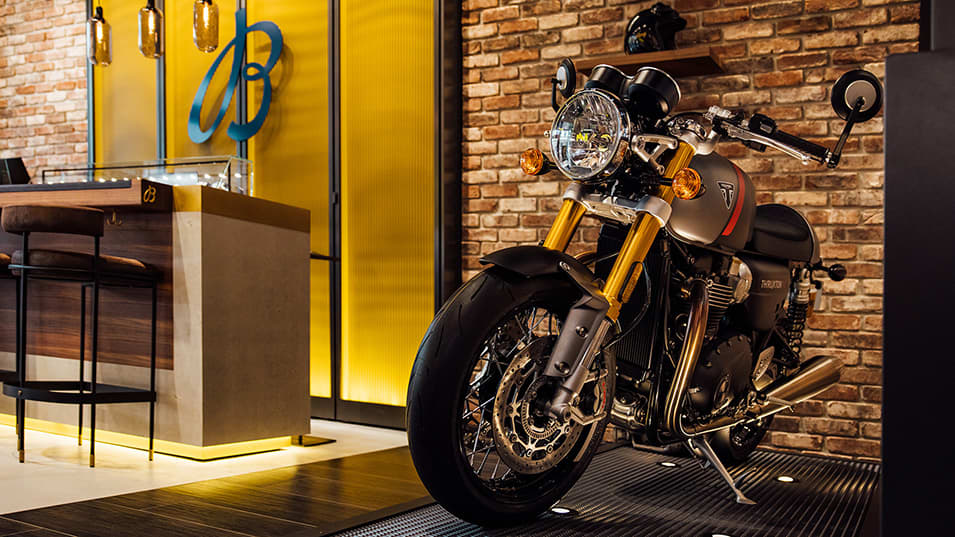 Collaboration entre Triumph et Breitling