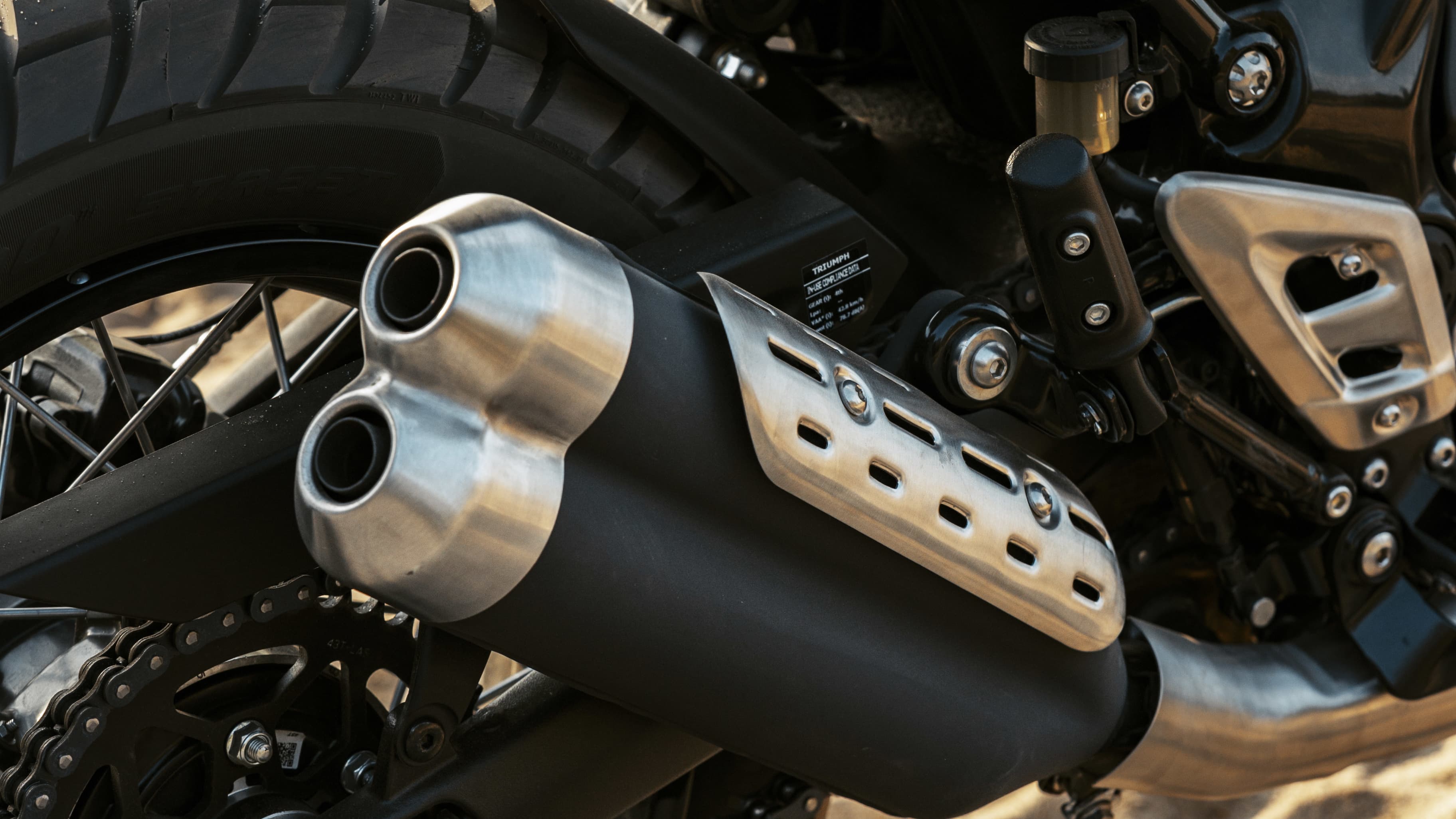 Scrambler 400 XC twin-pipe silencer 