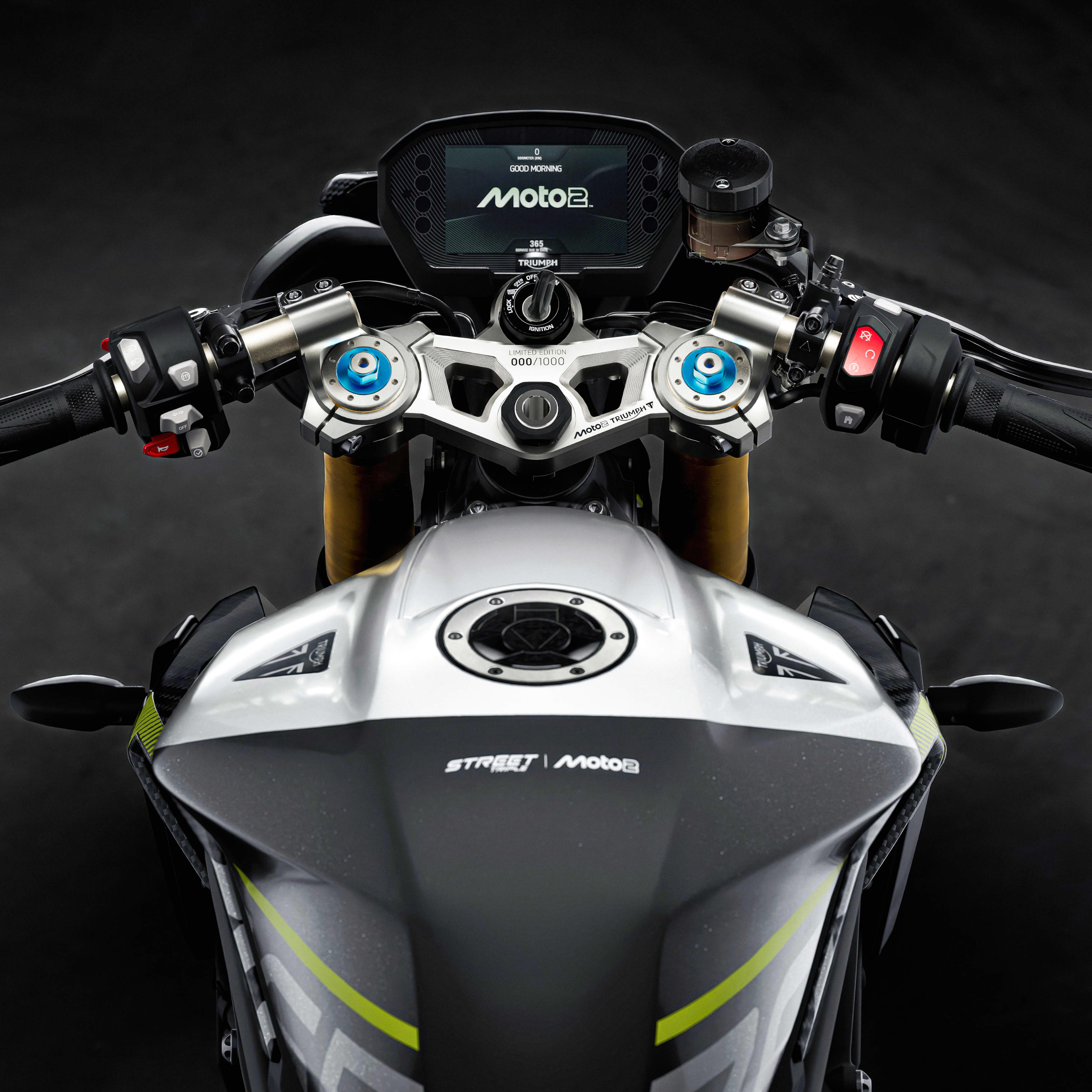 Seulement 1 000 motos produites dans le monde, individuellement numérotées.