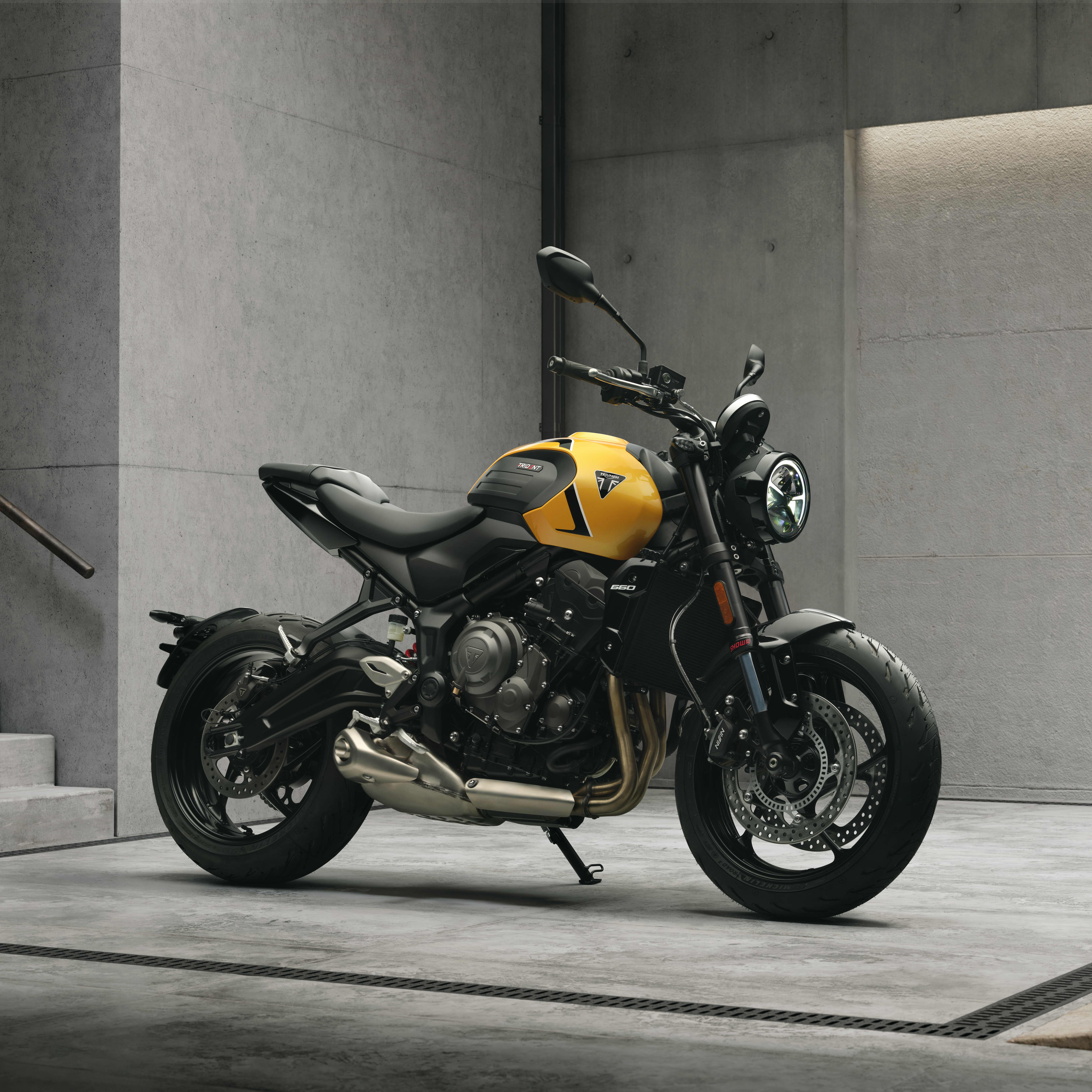 Rendimiento emocionante yel inigualable carácter del motor tricilíndrico de 660cc de Triumph.