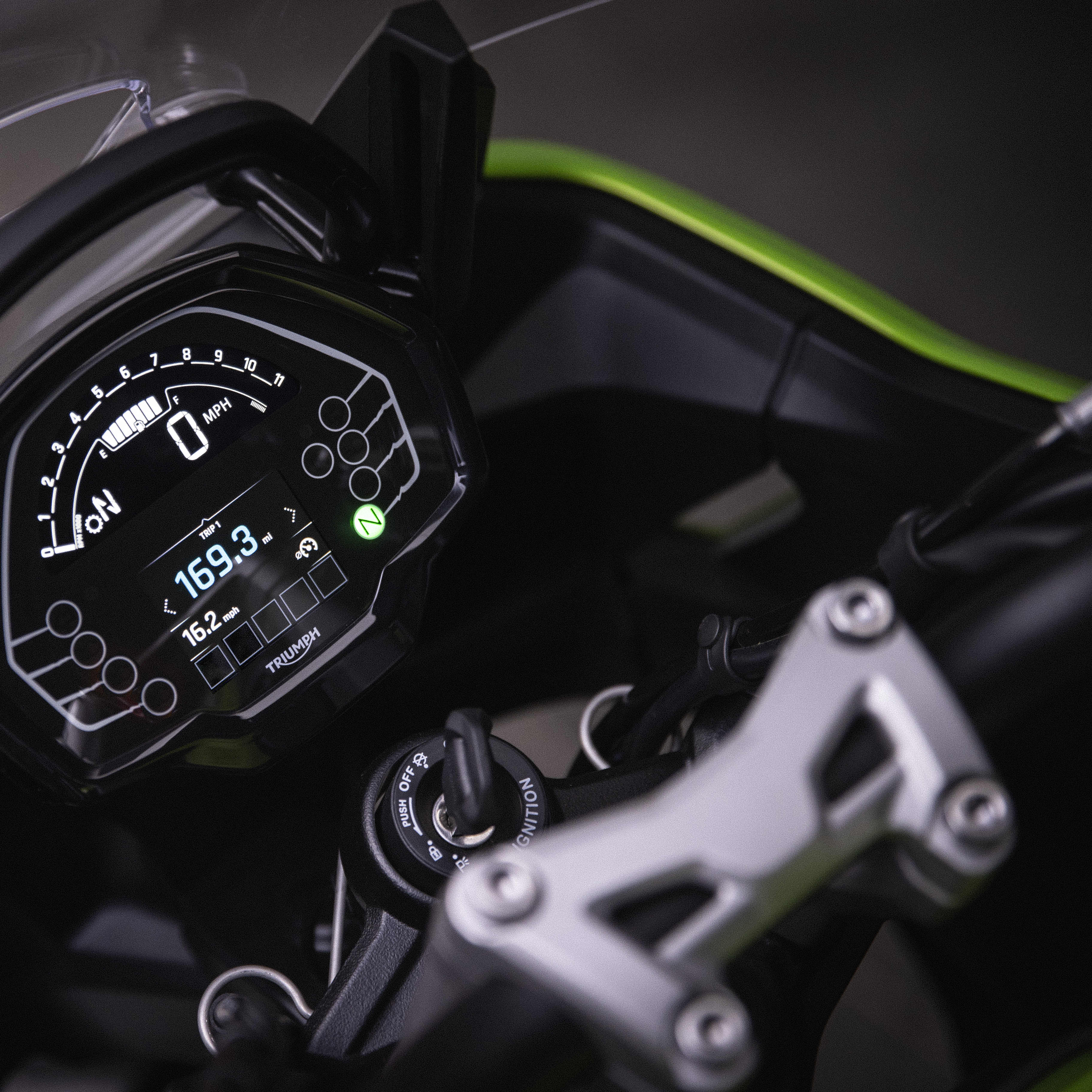 The Tiger Sport 660’s full-colour TFT display, and standard fit My Triumph Connectivity system allow you to stay connected without taking your eyes off the road.