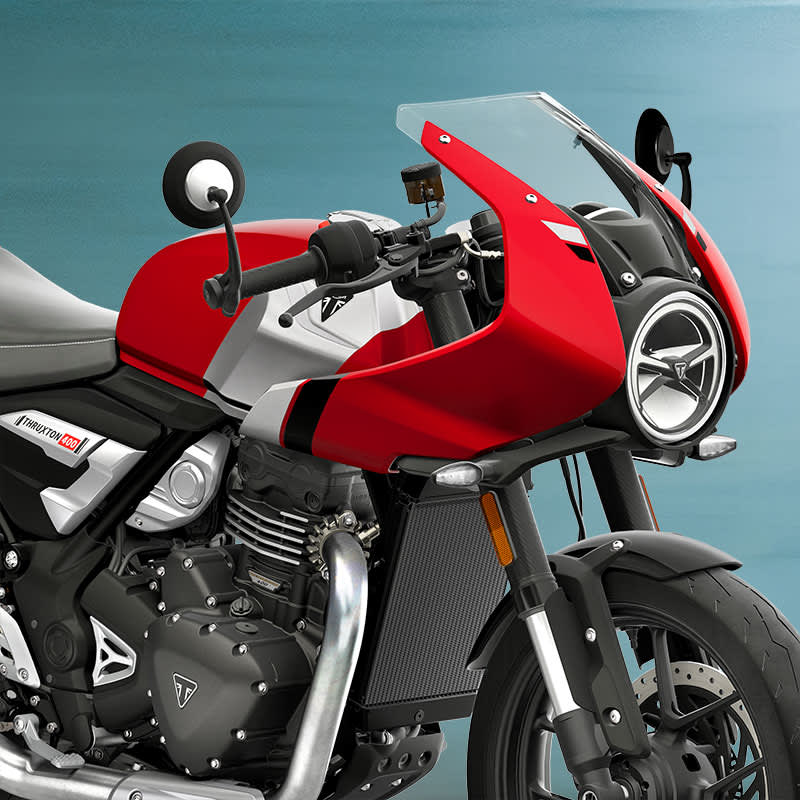 Ride-by-wire, switchable traction control and ABS, and a classic analogue display for effortless control and connection.