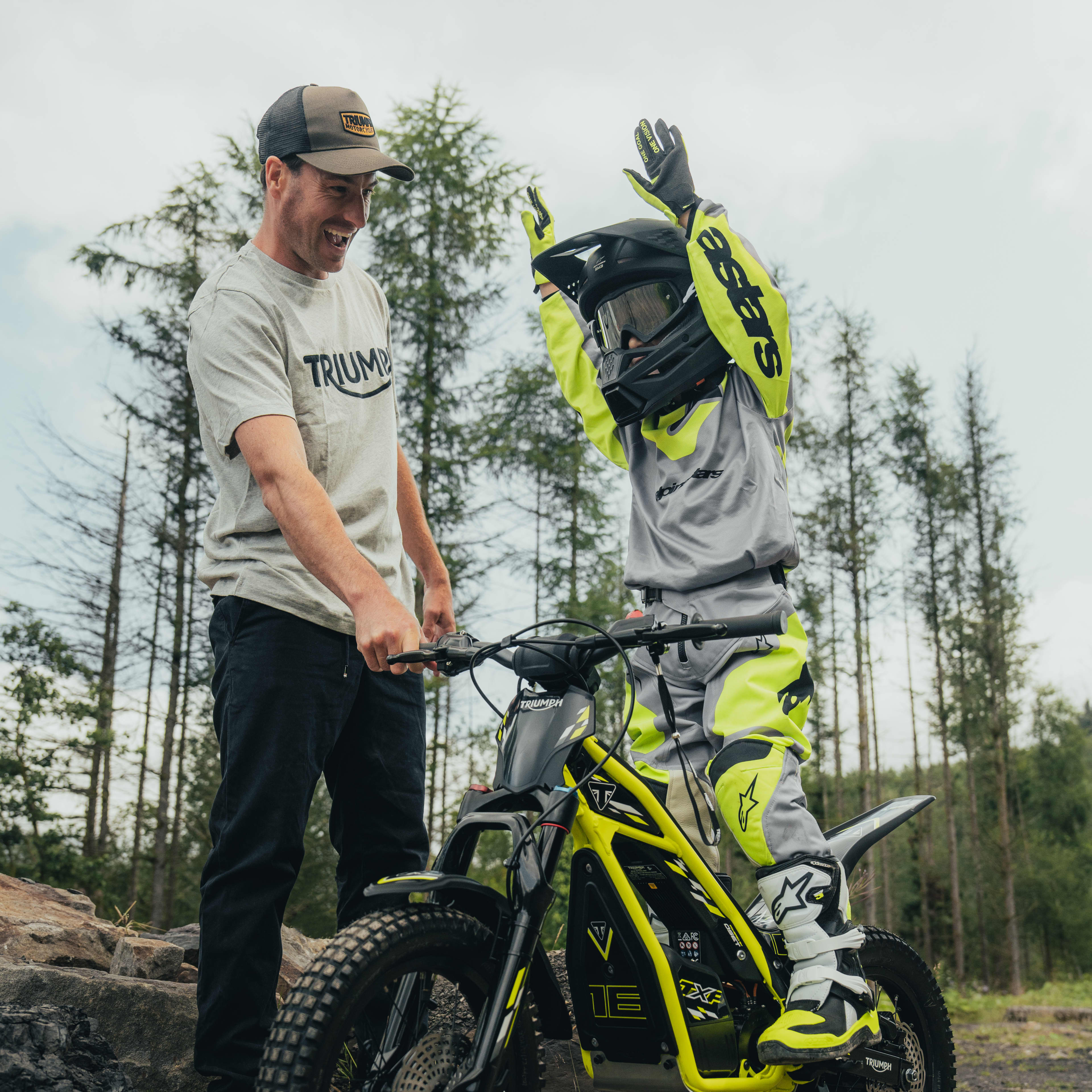 Confidence and safety come standard thanks to layered protective features, remote adjustment, and durable weatherproof construction.